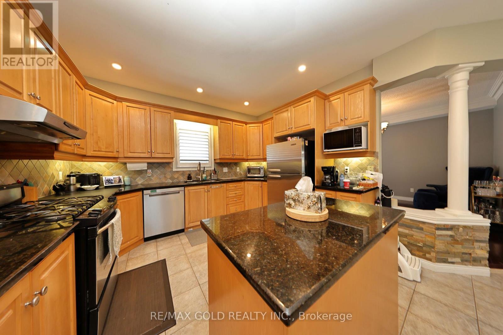 117 Delarmbro Drive, Erin, Ontario  N0B 1T0 - Photo 3 - X13694458