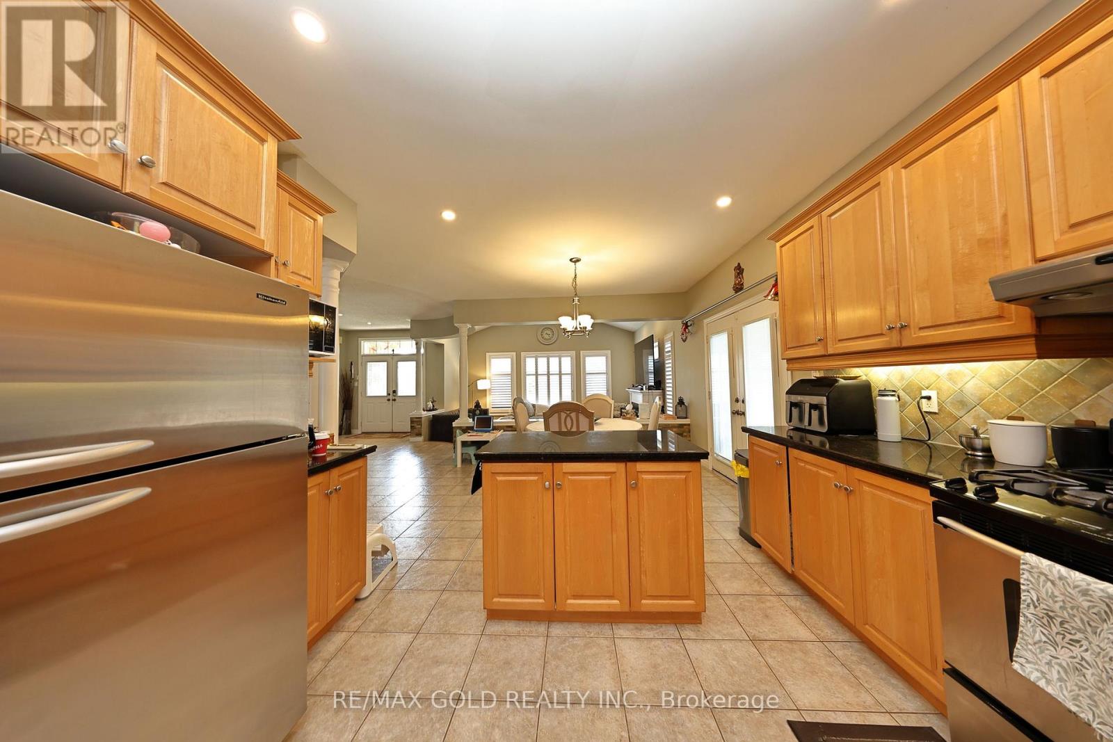 117 Delarmbro Drive, Erin, Ontario  N0B 1T0 - Photo 7 - X13694458