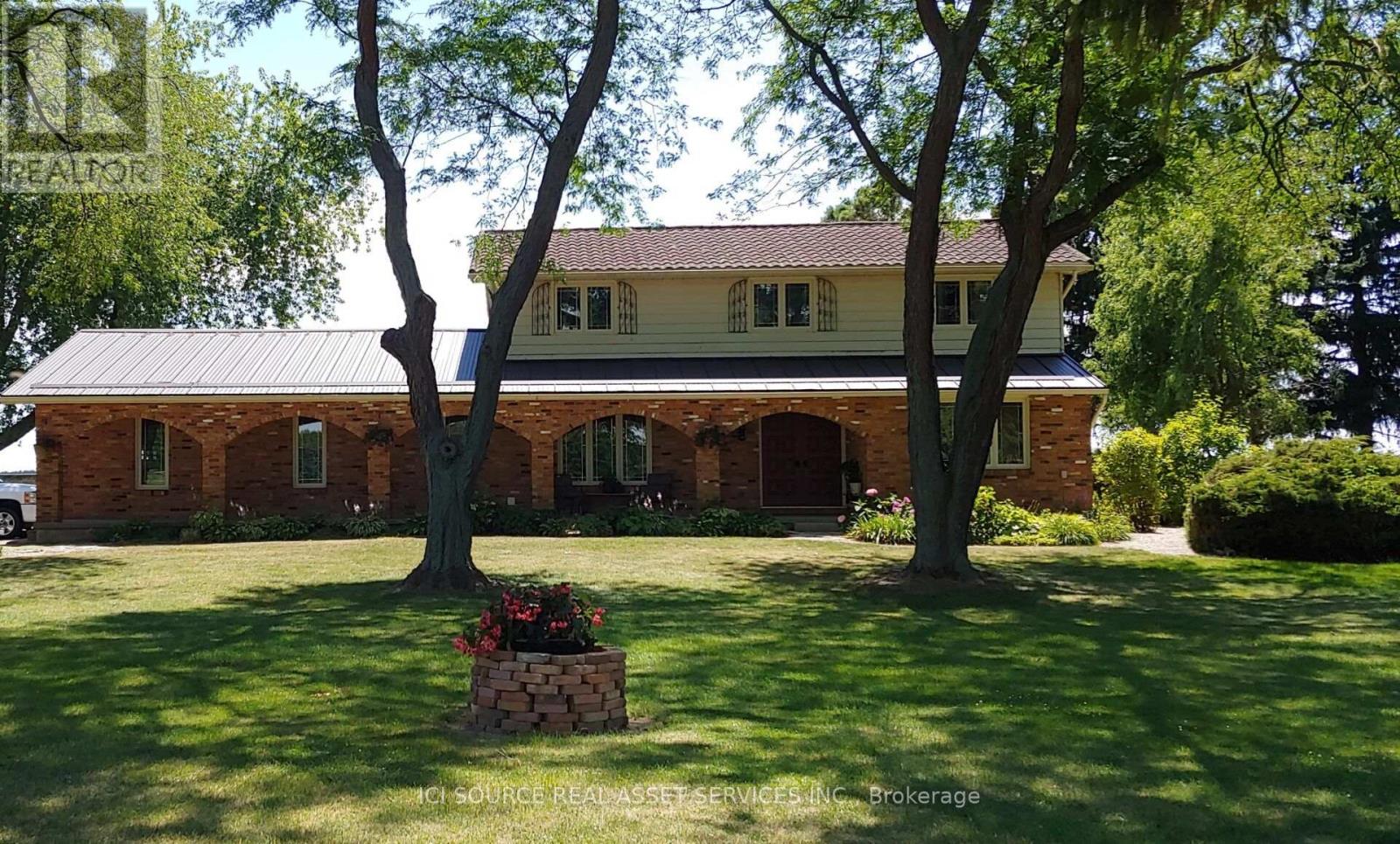 6774 Riverview Line, Chatham-Kent, Ontario  N7M 5T1 - Photo 1 - X13694538