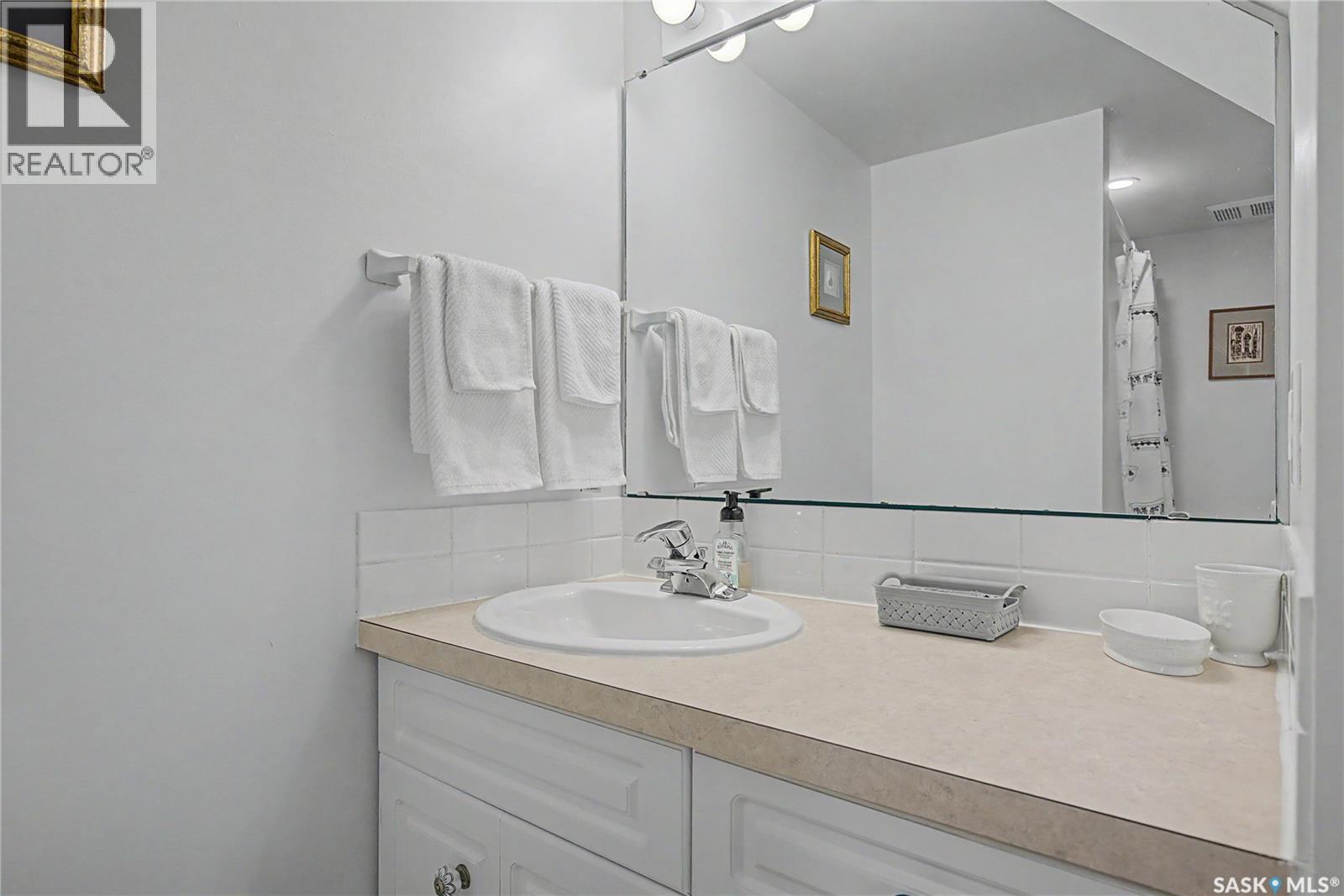 1150 2nd Avenue Nw, Moose Jaw, Saskatchewan  S6H 3R5 - Photo 59 - SK046131