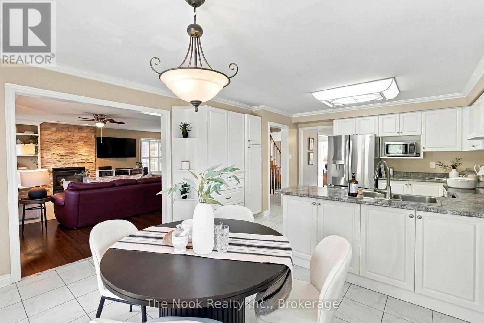 57 Finnegan Place, Whitby, Ontario L1R 2K9 - Photo 16 - E13694586