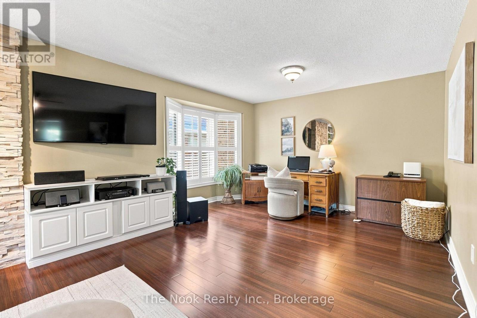 57 Finnegan Place, Whitby, Ontario L1R 2K9 - Photo 22 - E13694586