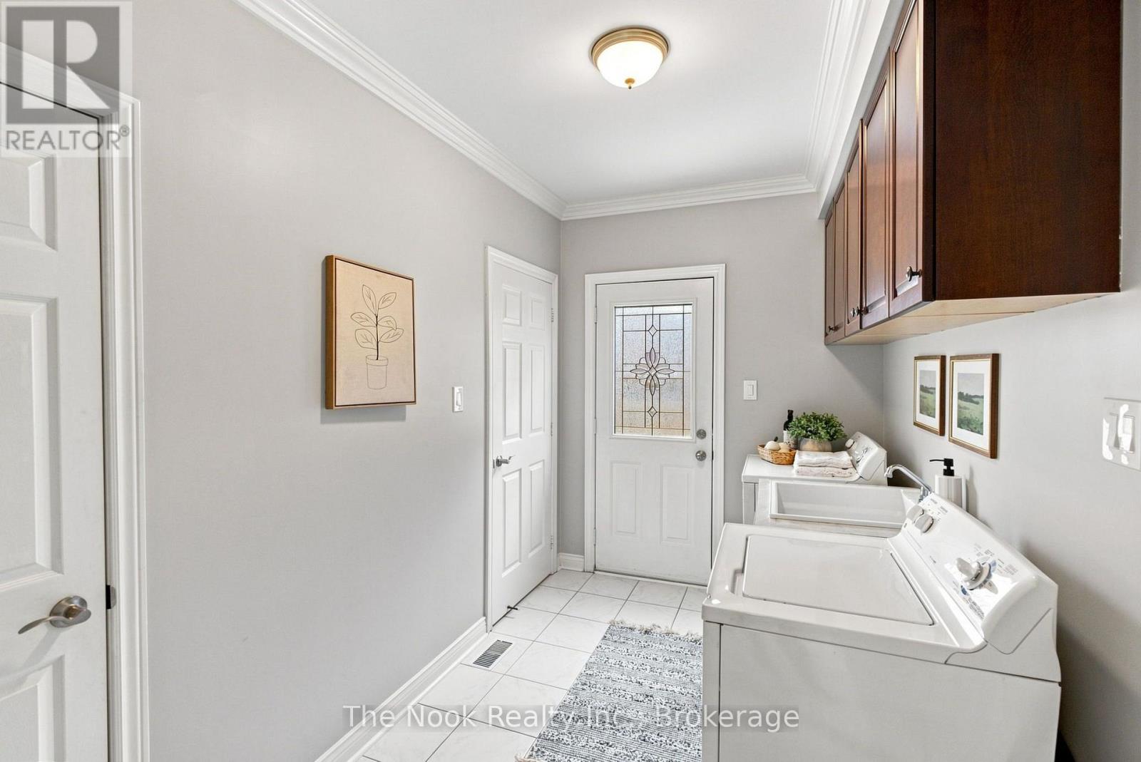 57 Finnegan Place, Whitby, Ontario L1R 2K9 - Photo 6 - E13694586
