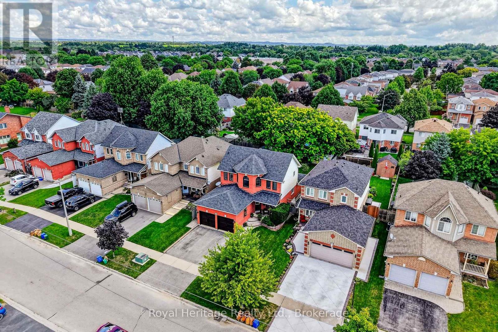 49 Bradshaw Street, Clarington, Ontario  L1C 2H4 - Photo 2 - E13694598
