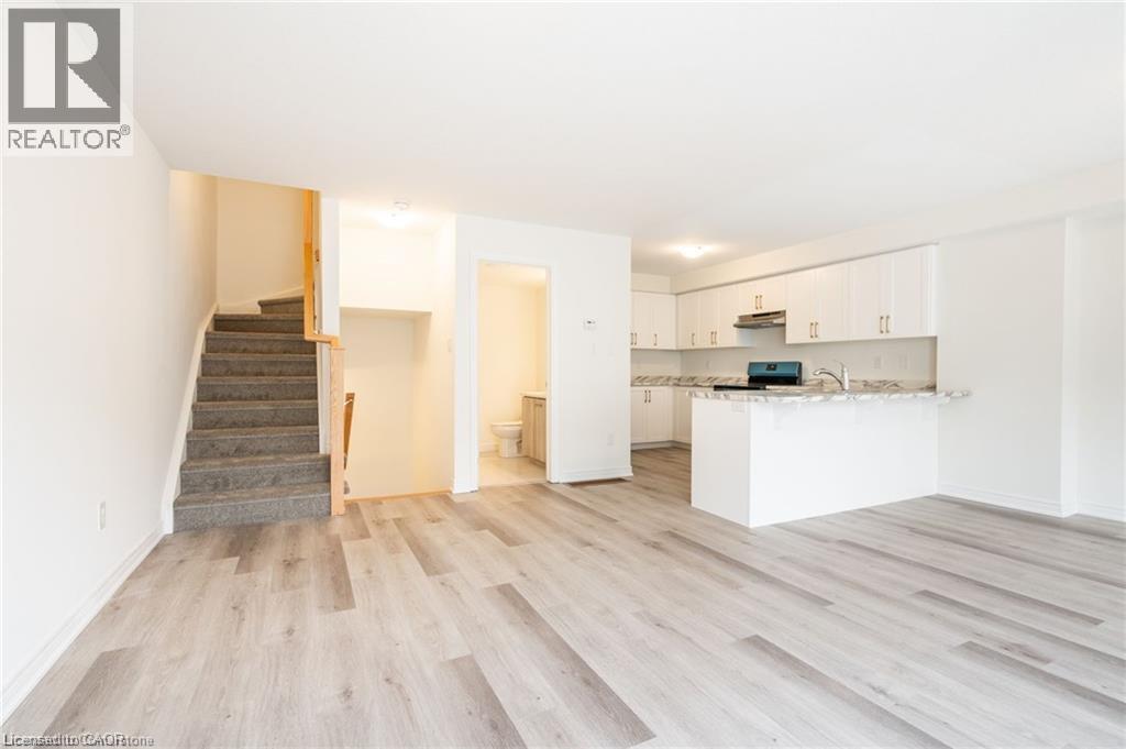 28 Dryden Lane, Hamilton, Ontario  L8H 0B6 - Photo 13 - 40856944