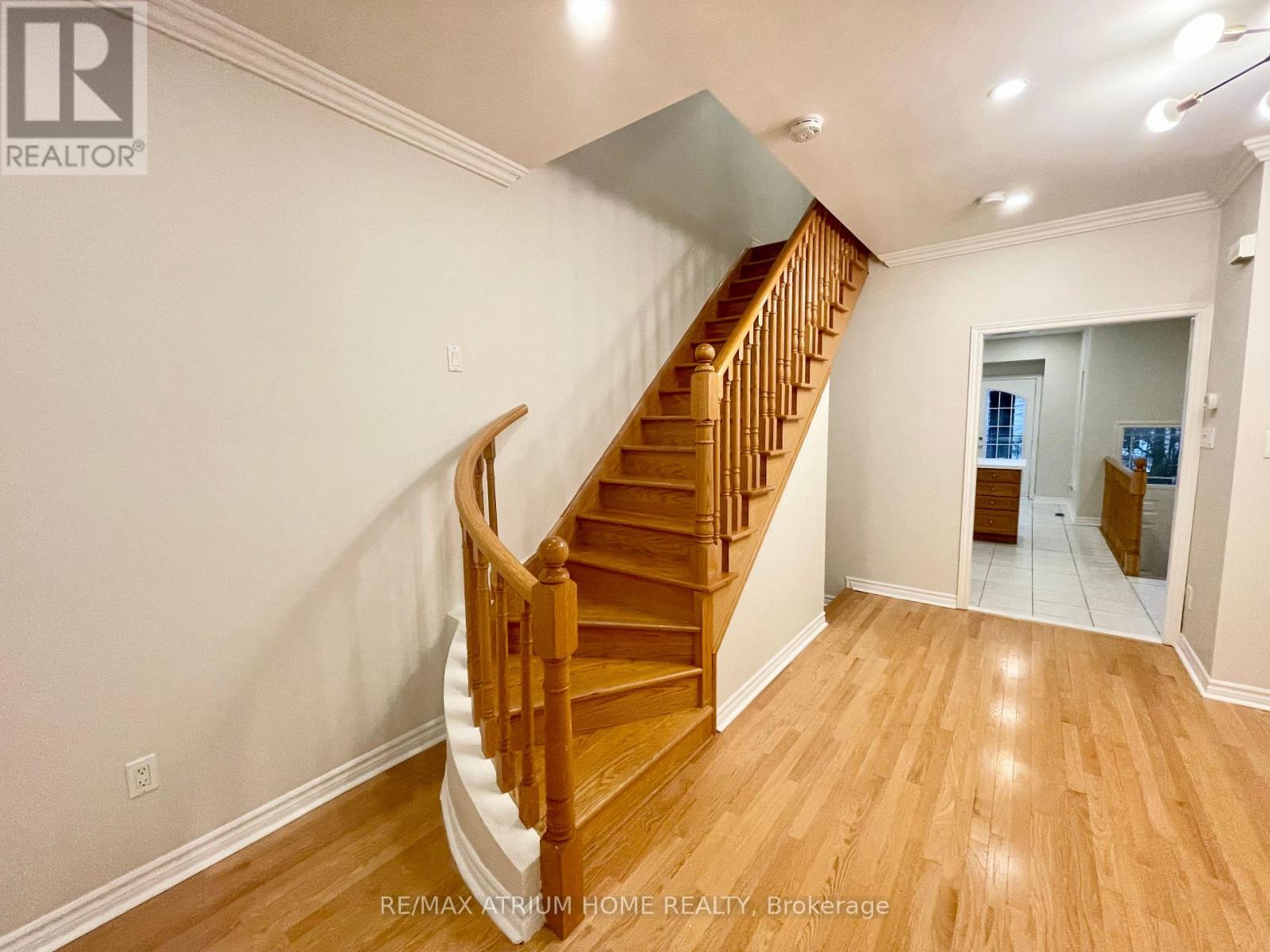 10 William Poole Way, Toronto, Ontario  M2N 7A7 - Photo 11 - C13694590