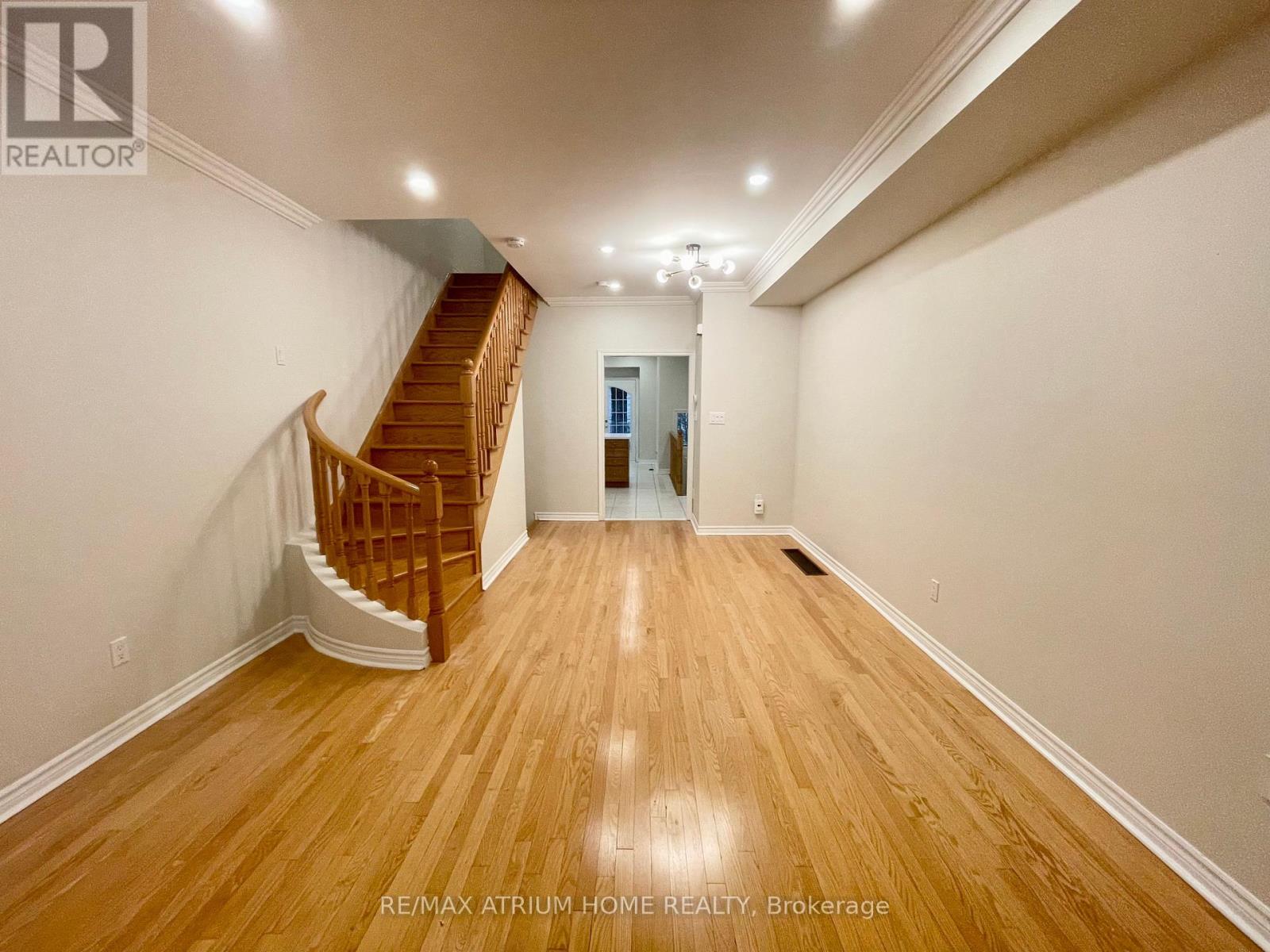 10 William Poole Way, Toronto, Ontario  M2N 7A7 - Photo 6 - C13694590