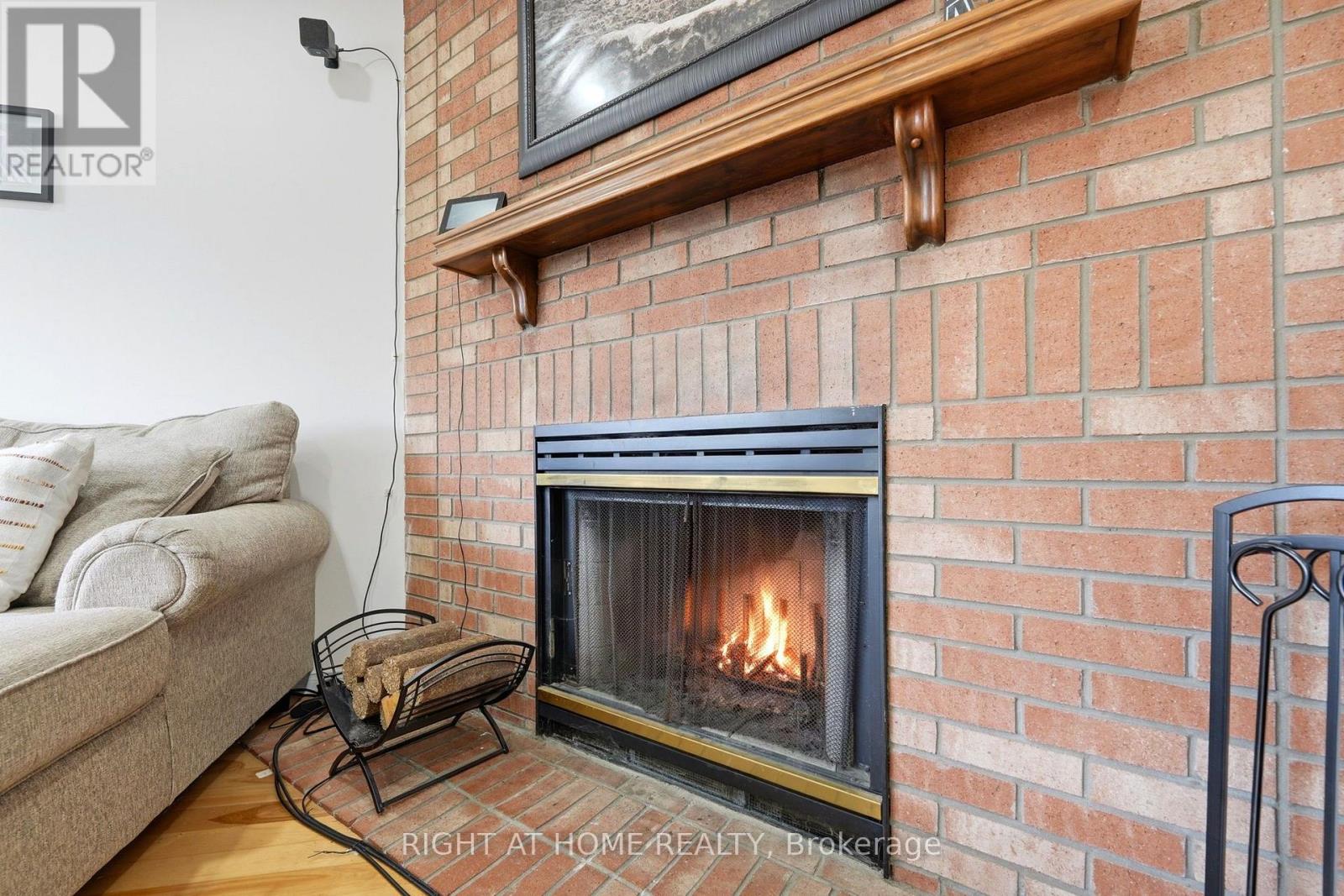 2295 Wildwood Crescent, Pickering, Ontario  L1X 2R8 - Photo 15 - E13694594