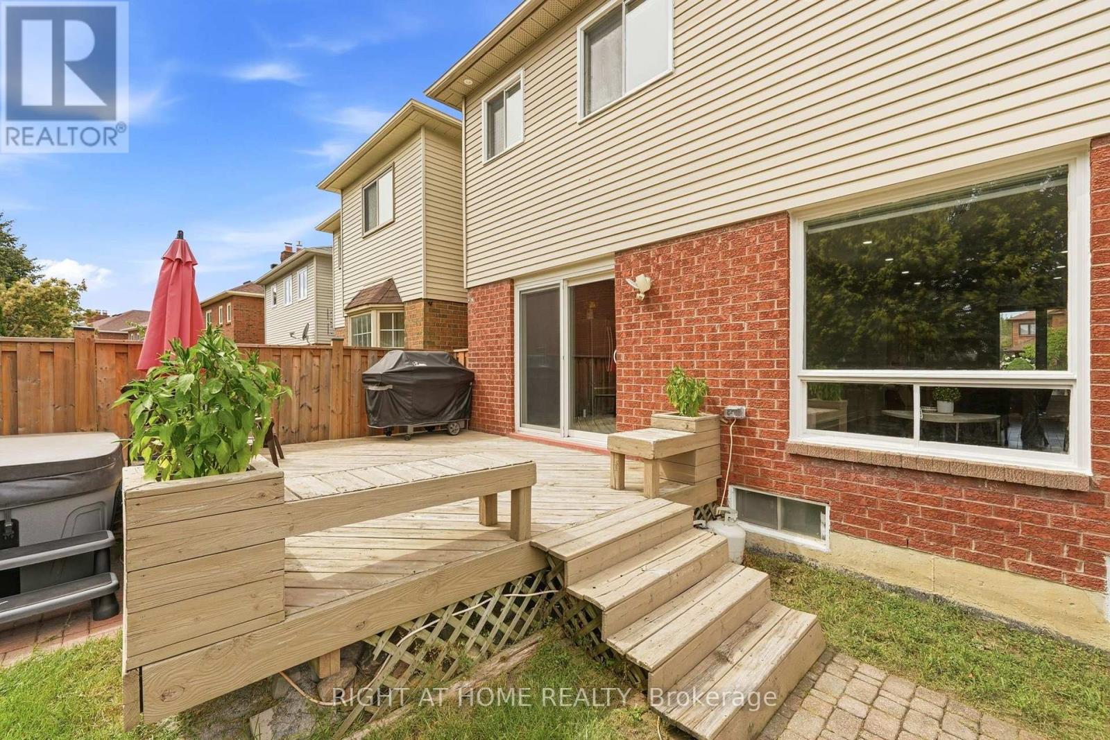 2295 Wildwood Crescent, Pickering, Ontario  L1X 2R8 - Photo 33 - E13694594