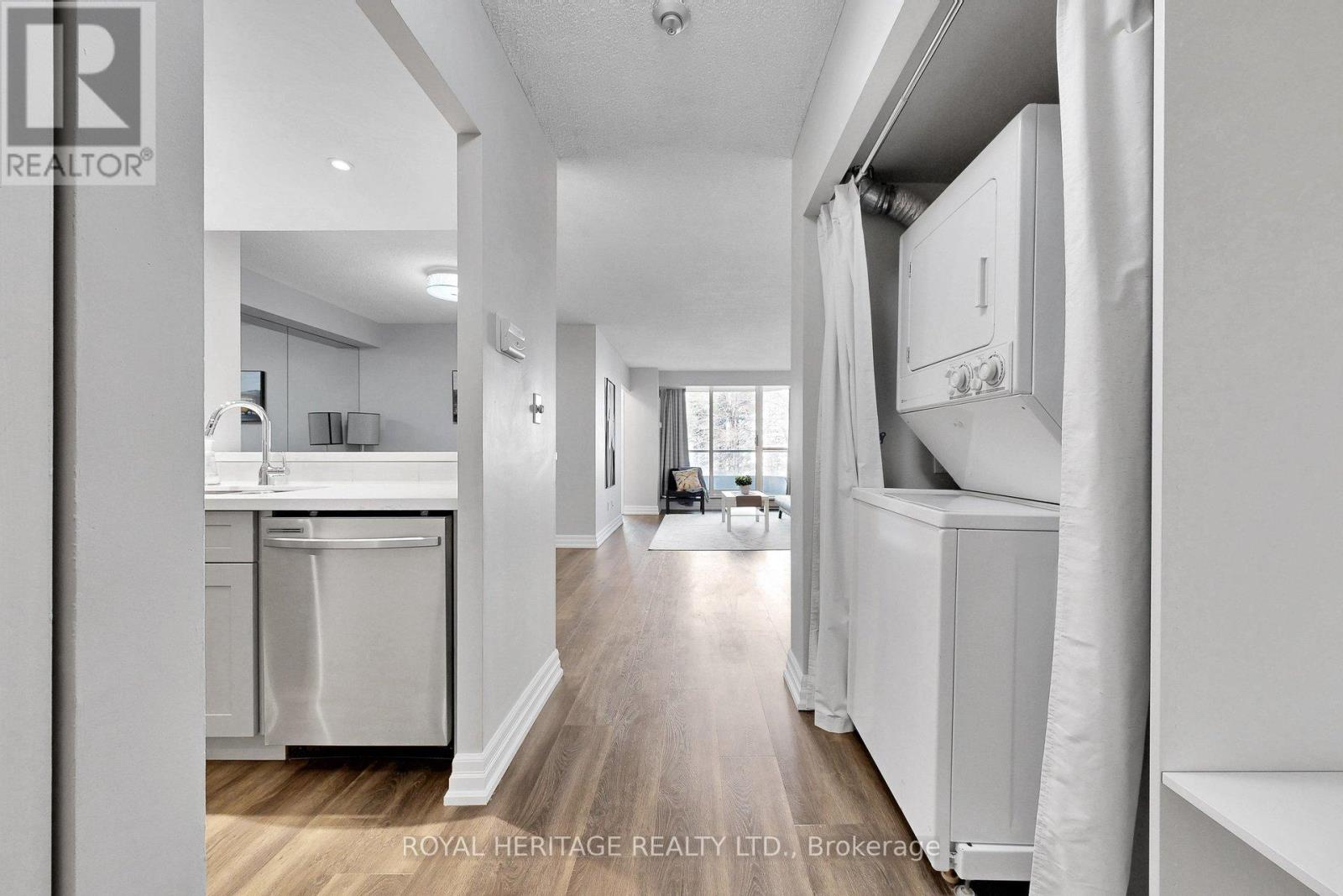 207 - 20 Guildwood Parkway, Toronto, Ontario  M1B 5E6 - Photo 3 - E13694614