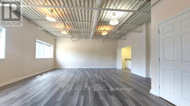 Upper - 458 Service Road, Whitchurch-Stouffville, Ontario L4A 2S9 - Photo 3 - N13694562
