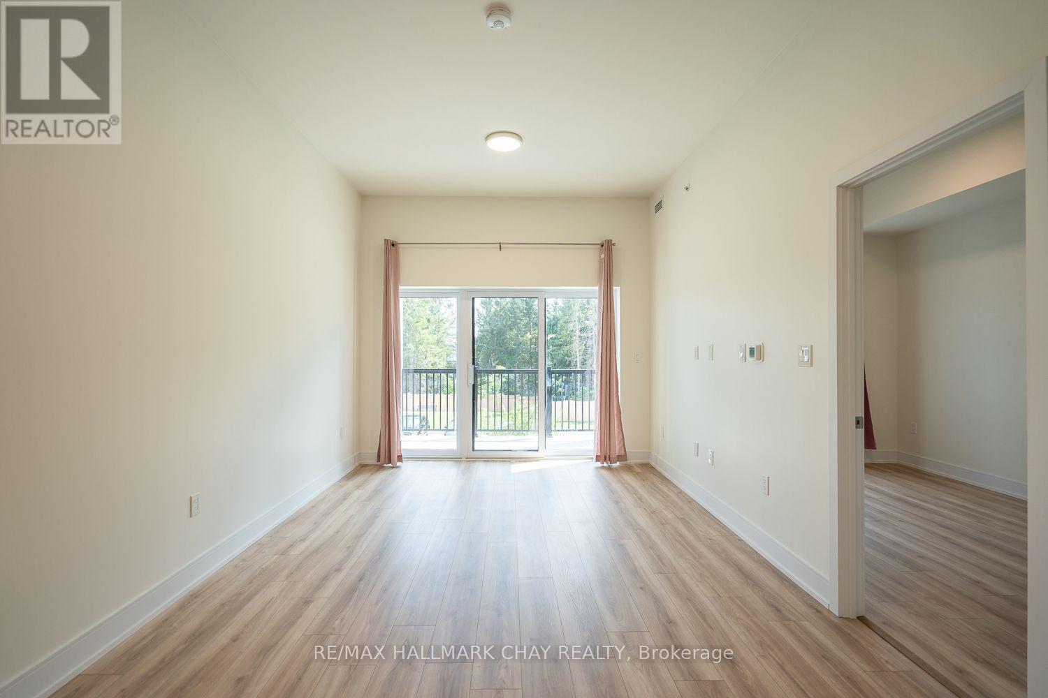 203 - 121 Mary Street, Clearview, Ontario  L0M 1G0 - Photo 13 - S13694574