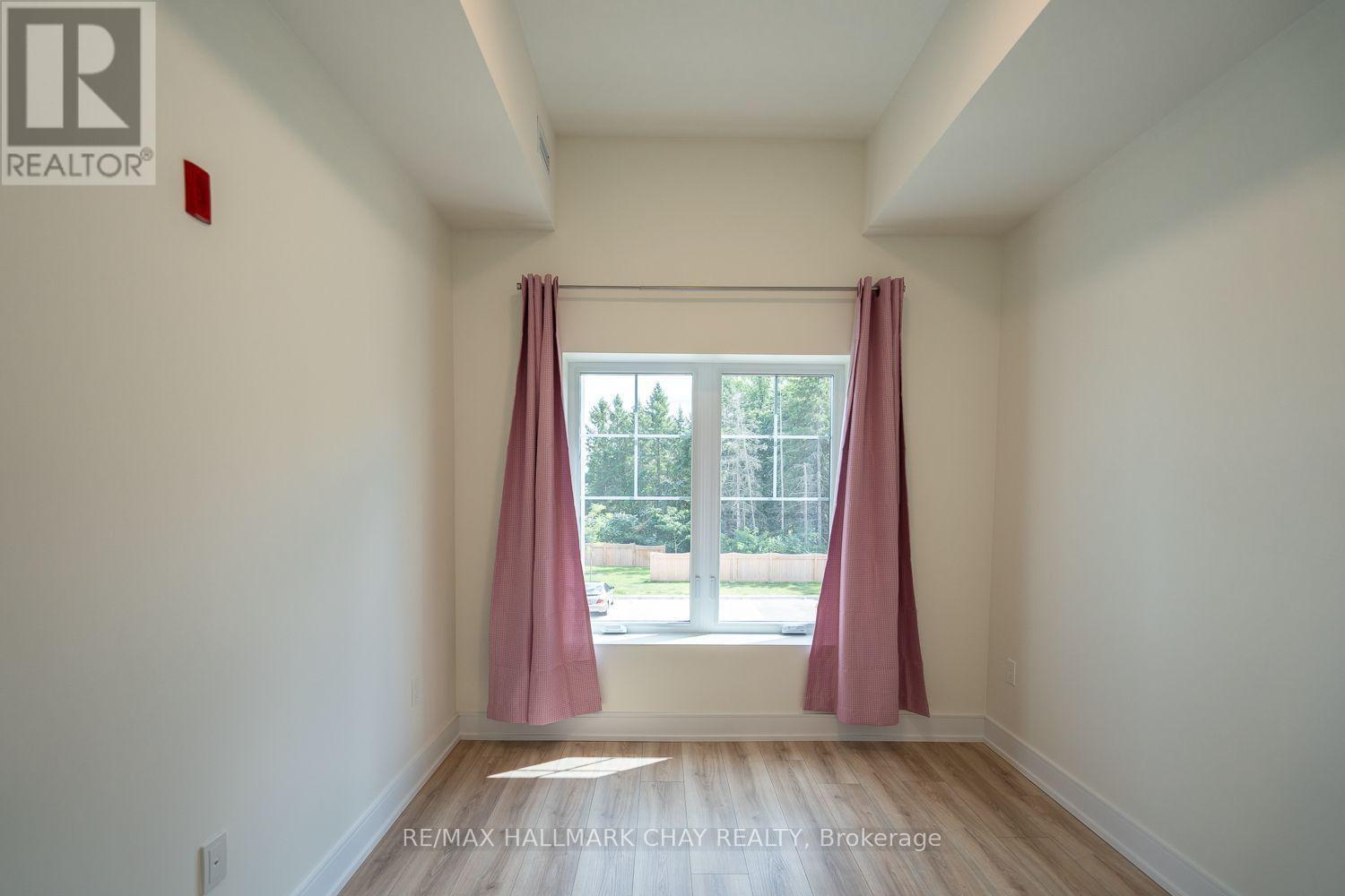 203 - 121 Mary Street, Clearview, Ontario  L0M 1G0 - Photo 15 - S13694574