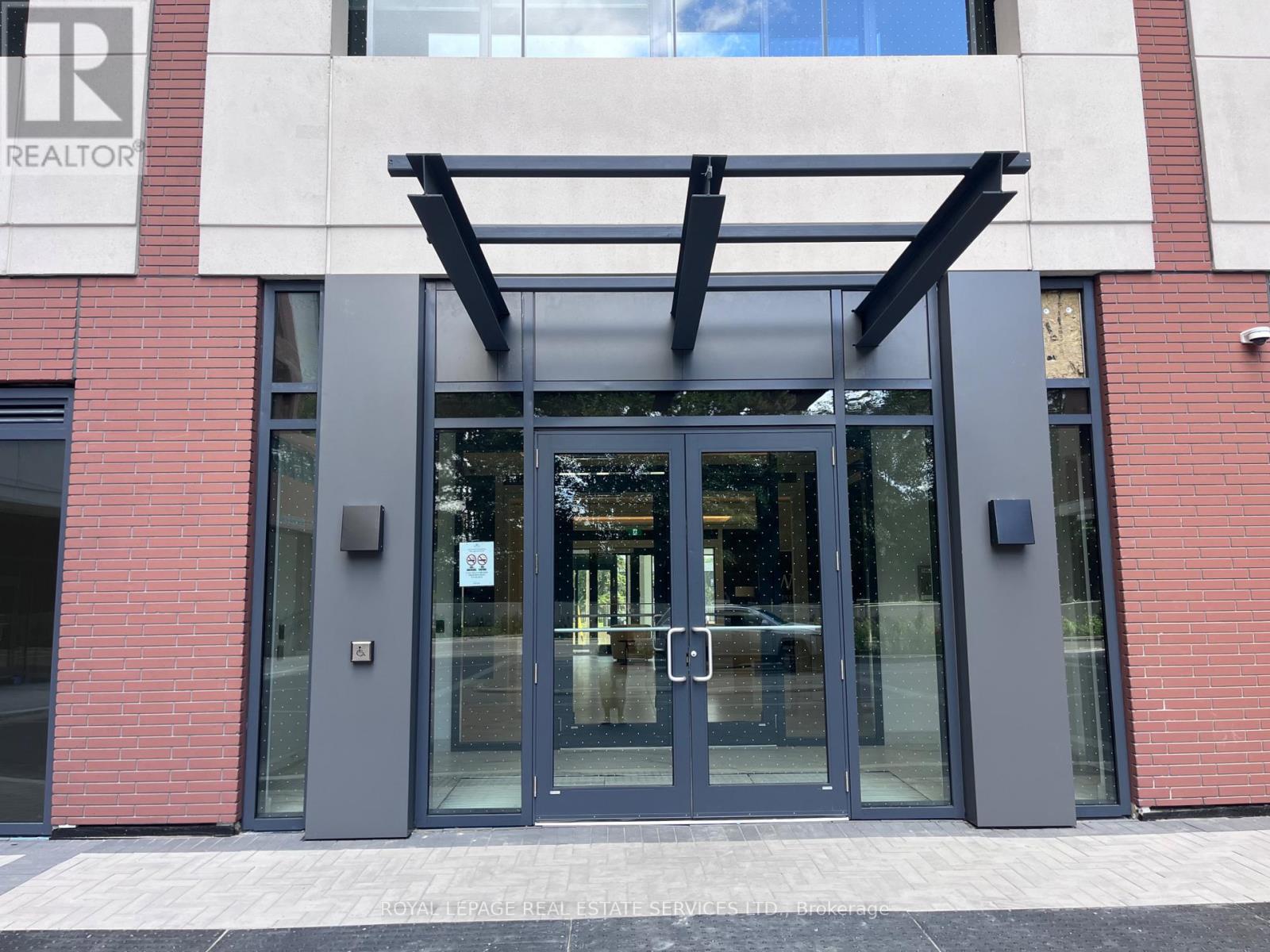 1422 - 4010 Eglinton Avenue W, Toronto, Ontario  M9A 0G5 - Photo 2 - W13694596