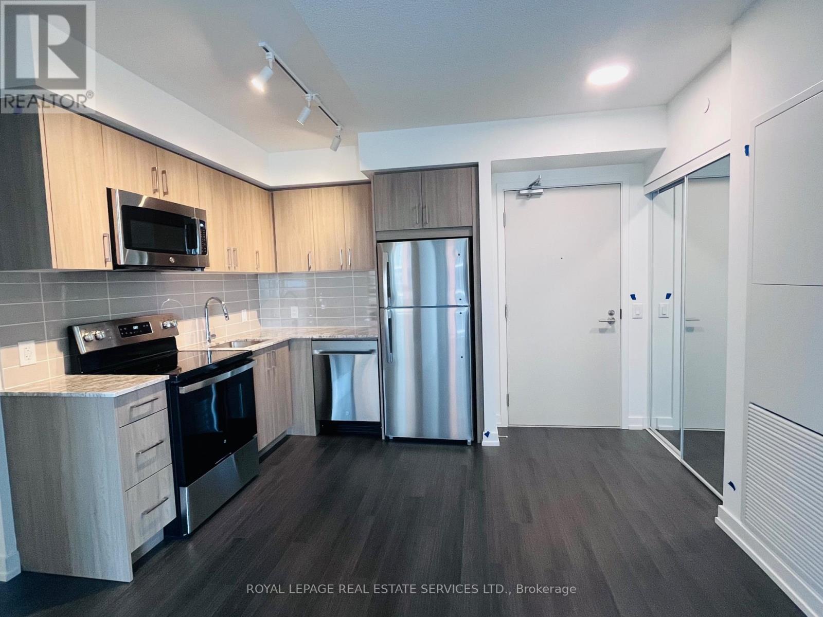 1422 - 4010 Eglinton Avenue W, Toronto, Ontario  M9A 0G5 - Photo 4 - W13694596