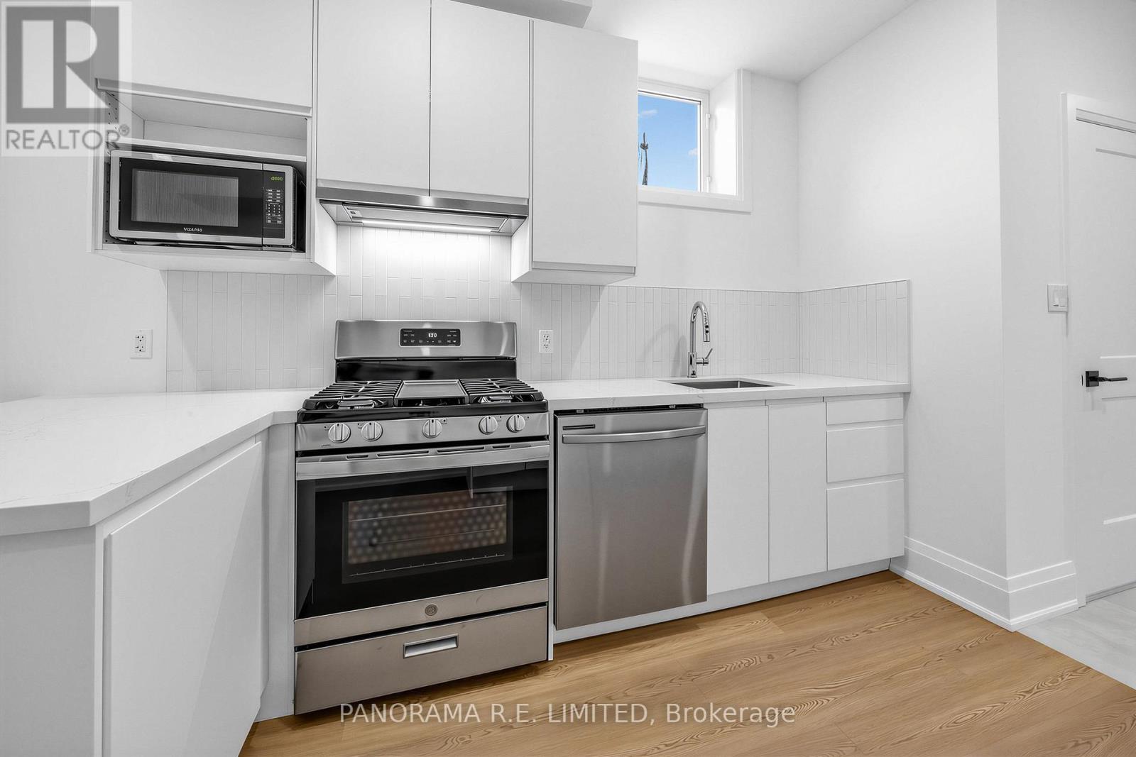 Lower - 606 Abana Road, Mississauga, Ontario  L5A 1H4 - Photo 5 - W13694600