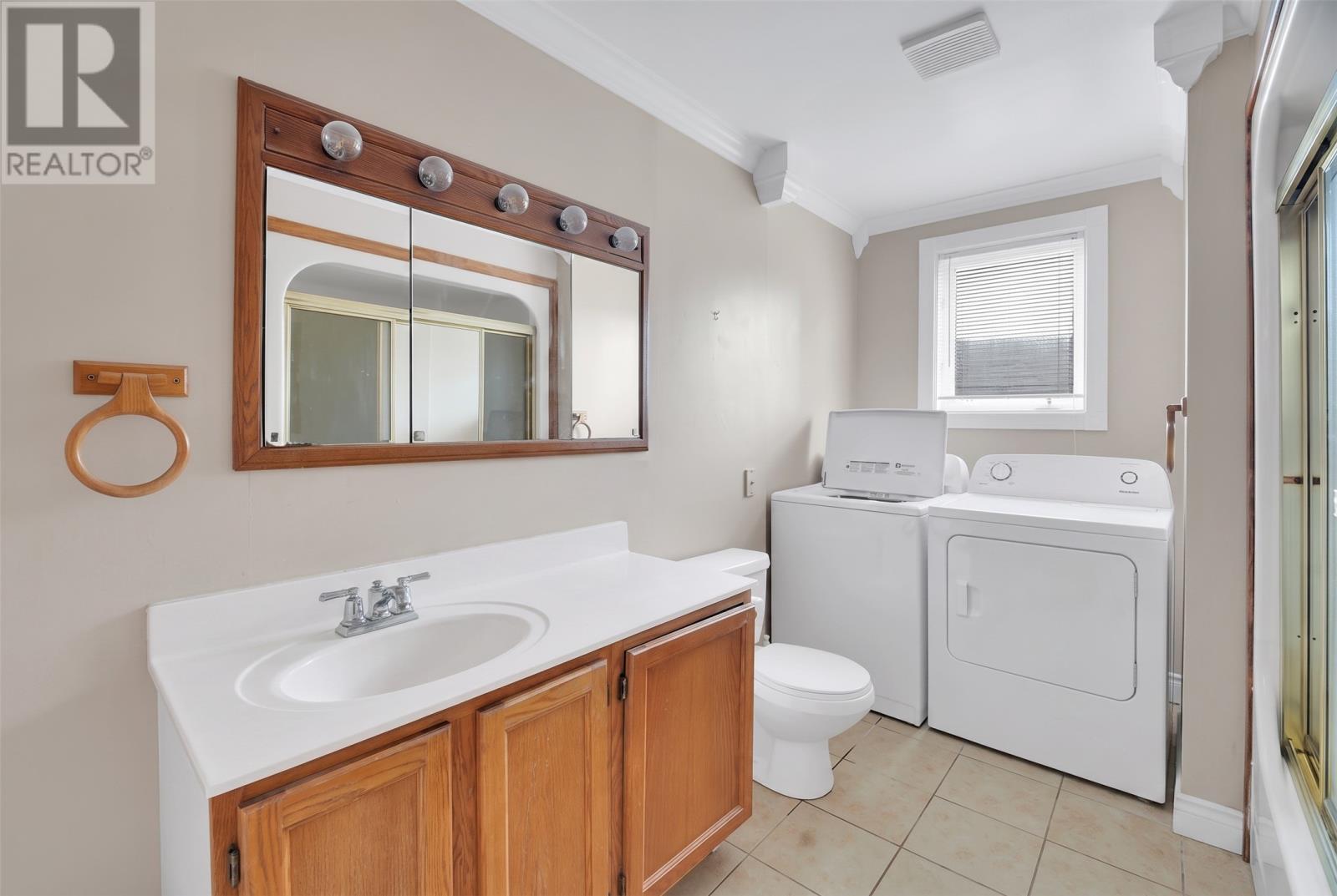 26 Lloyd Crescent, St. John's — photo 19