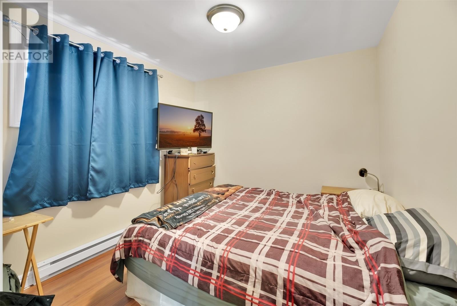 26 Lloyd Crescent, St. John's — photo 21