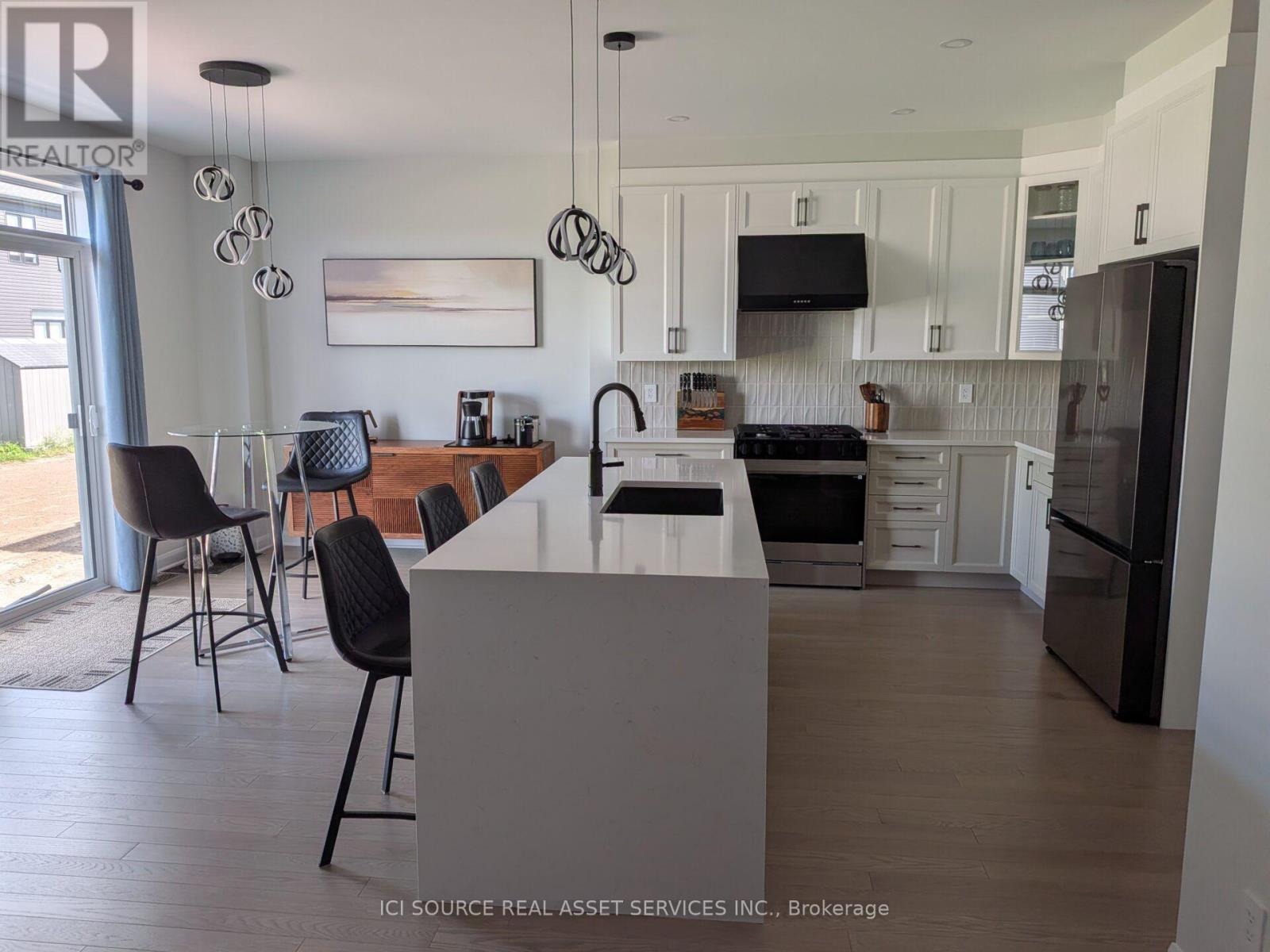 2032 Wanderer Avenue, Ottawa, Ontario  K4M 0X2 - Photo 3 - X13694628