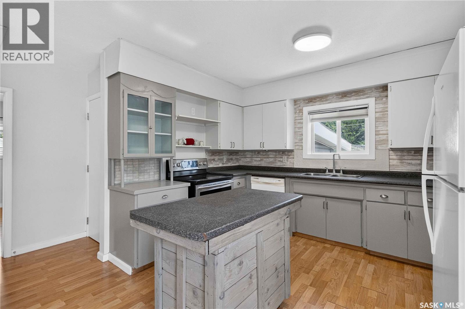738 Weldon Avenue, Saskatoon, Saskatchewan  S7M 2V2 - Photo 10 - SK045900