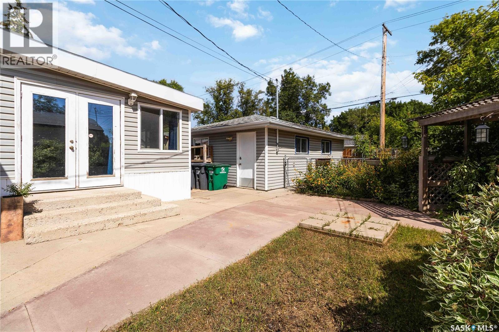 738 Weldon Avenue, Saskatoon, Saskatchewan  S7M 2V2 - Photo 28 - SK045900