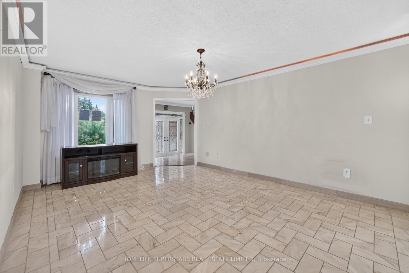 1584 Greenmount Street, Pickering, Ontario  L1X 2J1 - Photo 10 - E13685488