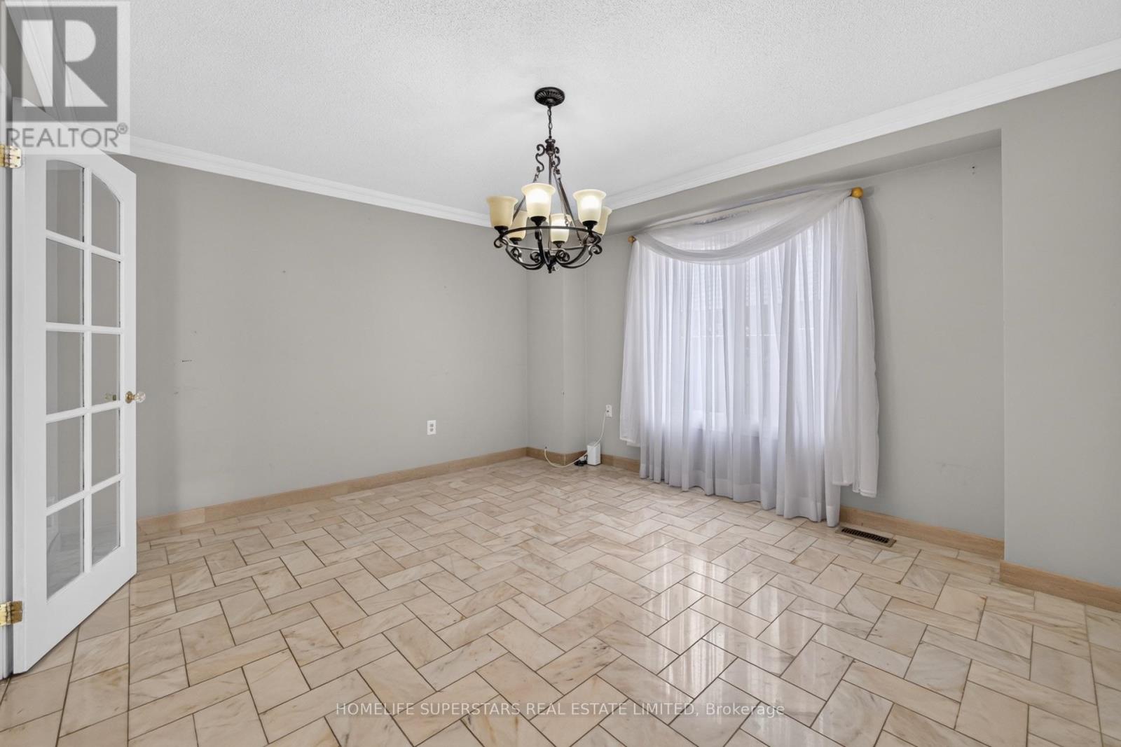 1584 Greenmount Street, Pickering, Ontario  L1X 2J1 - Photo 18 - E13685488