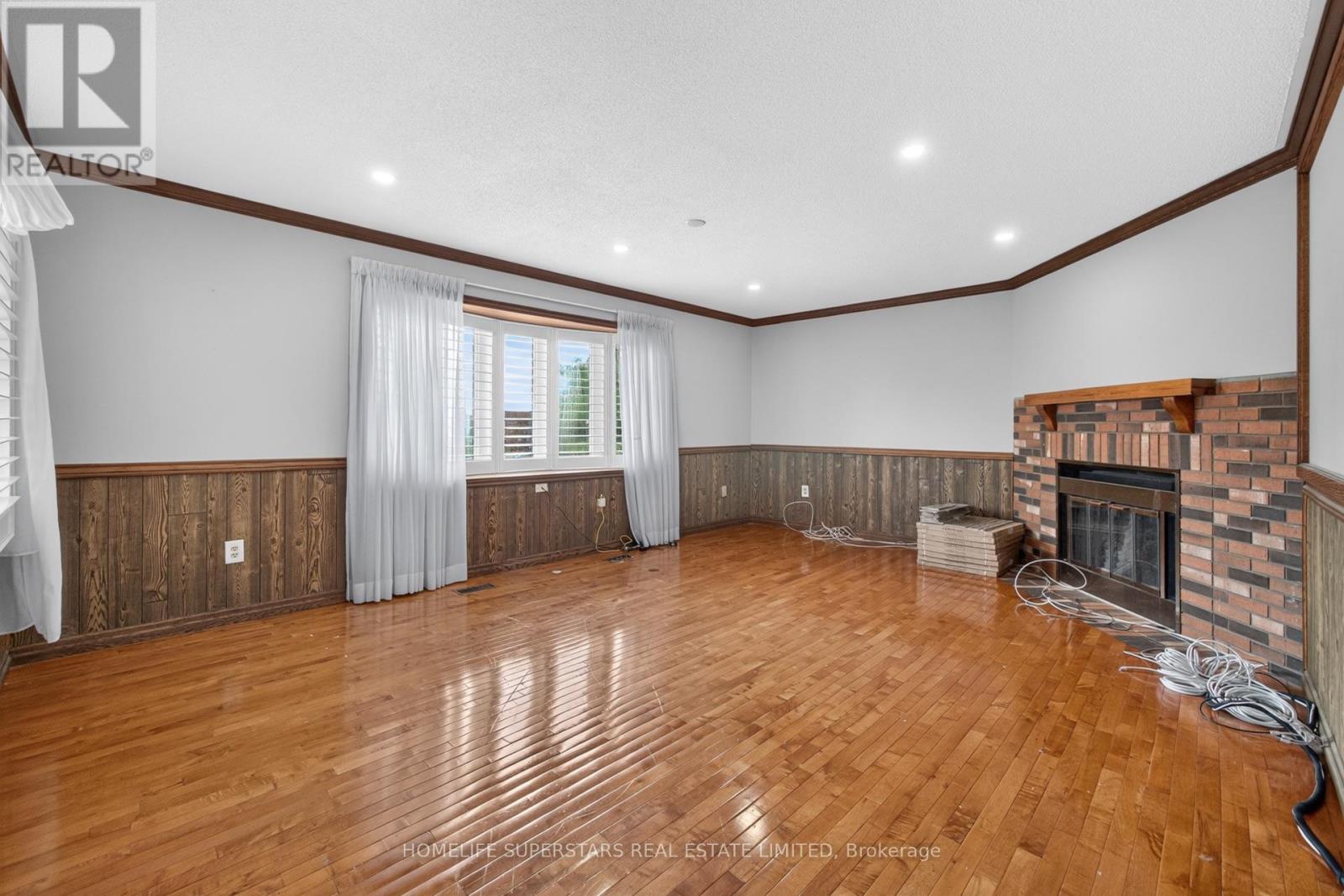 1584 Greenmount Street, Pickering, Ontario  L1X 2J1 - Photo 20 - E13685488