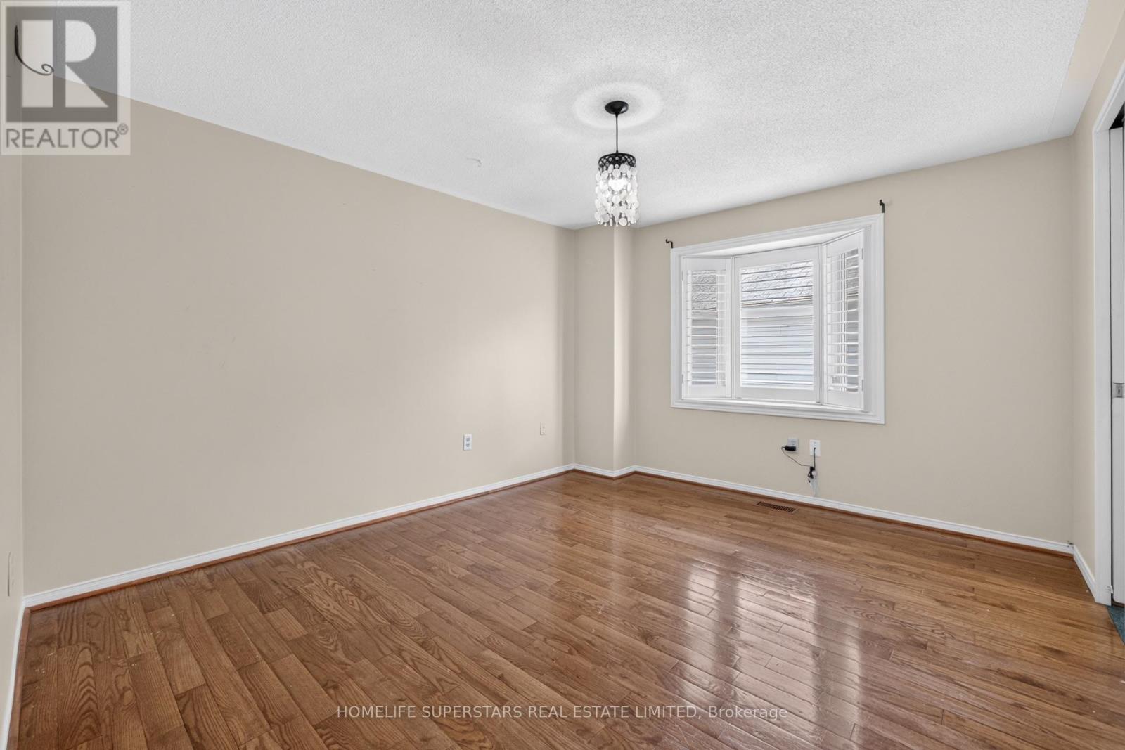 1584 Greenmount Street, Pickering, Ontario  L1X 2J1 - Photo 30 - E13685488