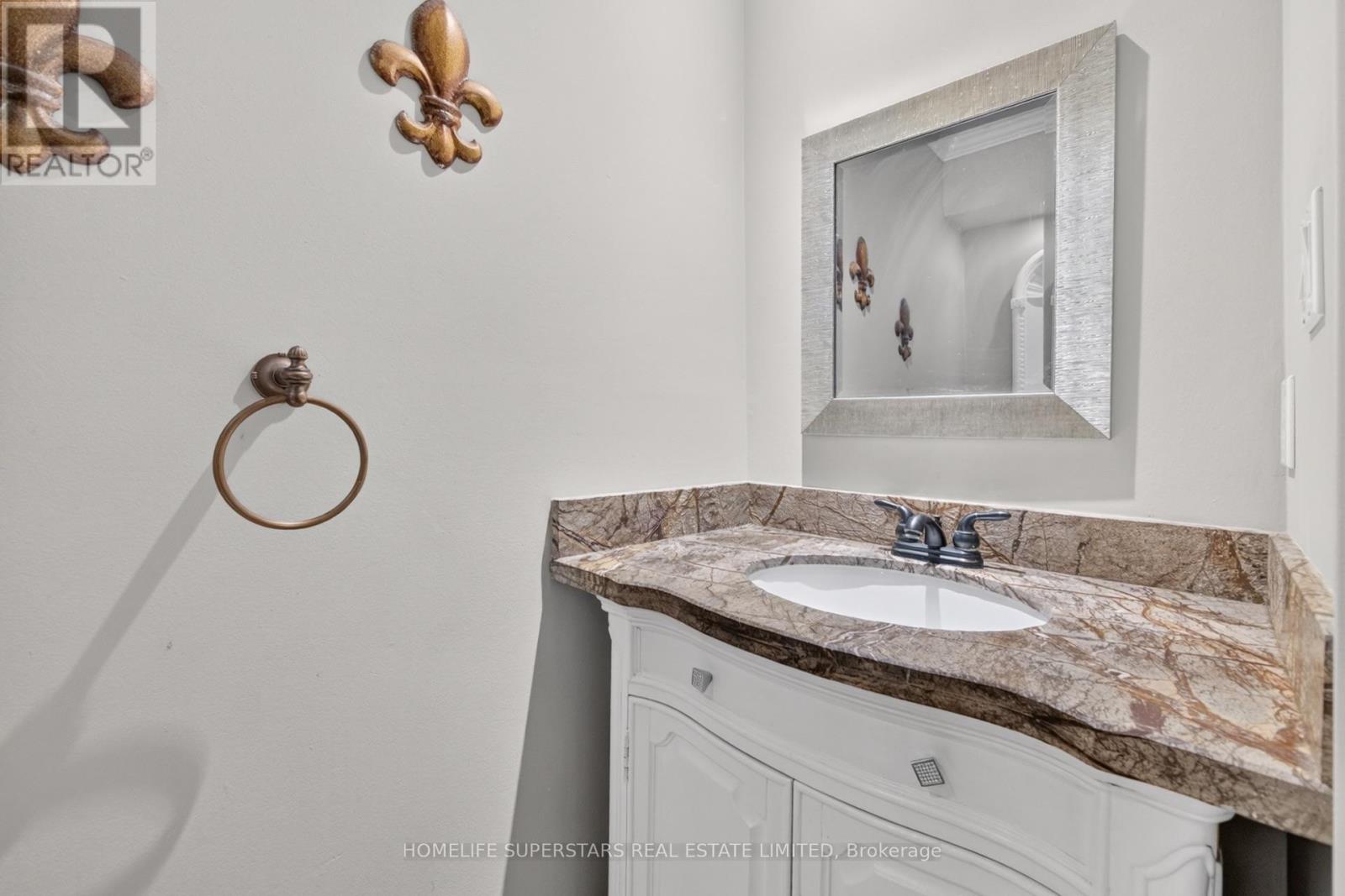1584 Greenmount Street, Pickering, Ontario  L1X 2J1 - Photo 7 - E13685488