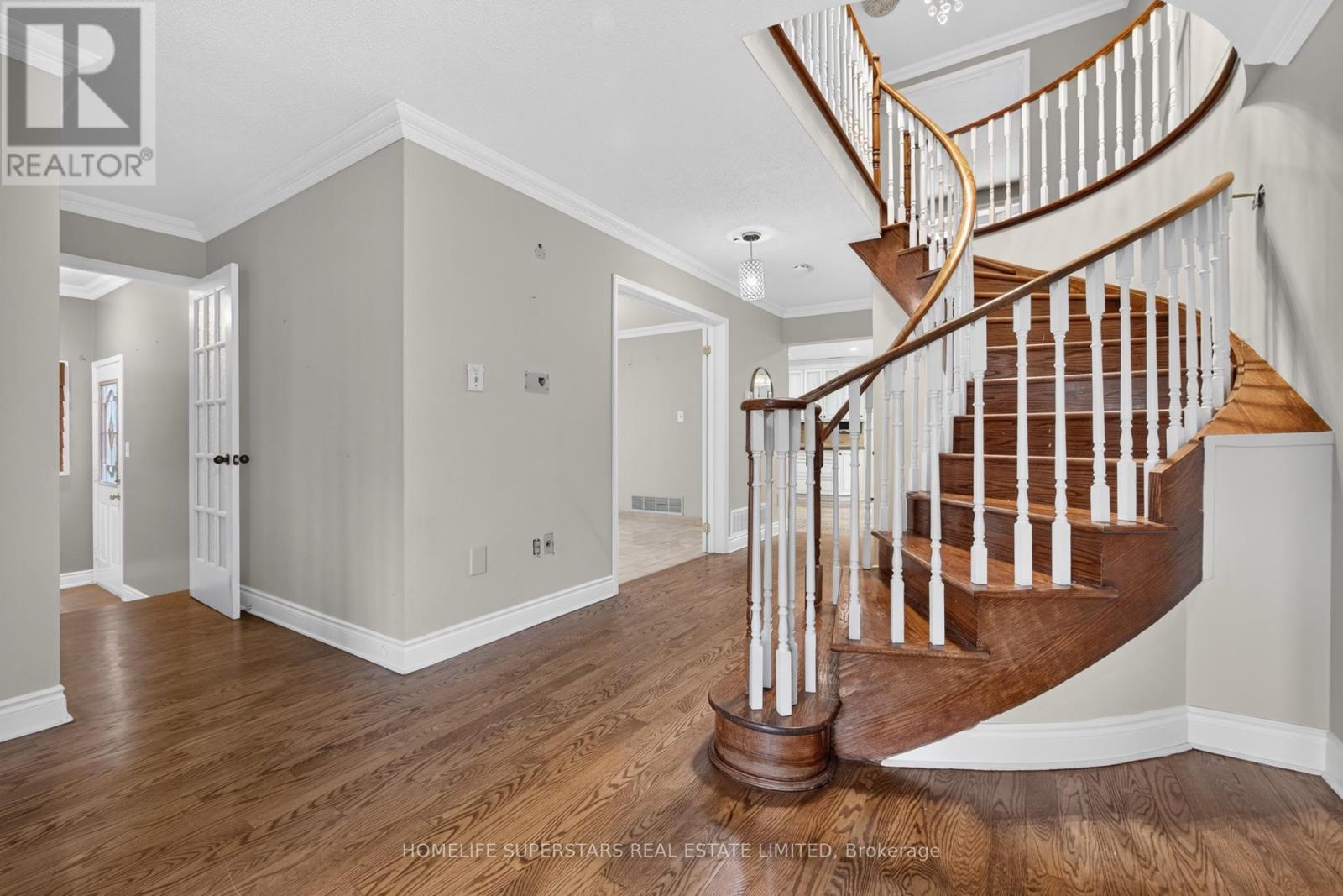 1584 Greenmount Street, Pickering, Ontario  L1X 2J1 - Photo 5 - E13685488
