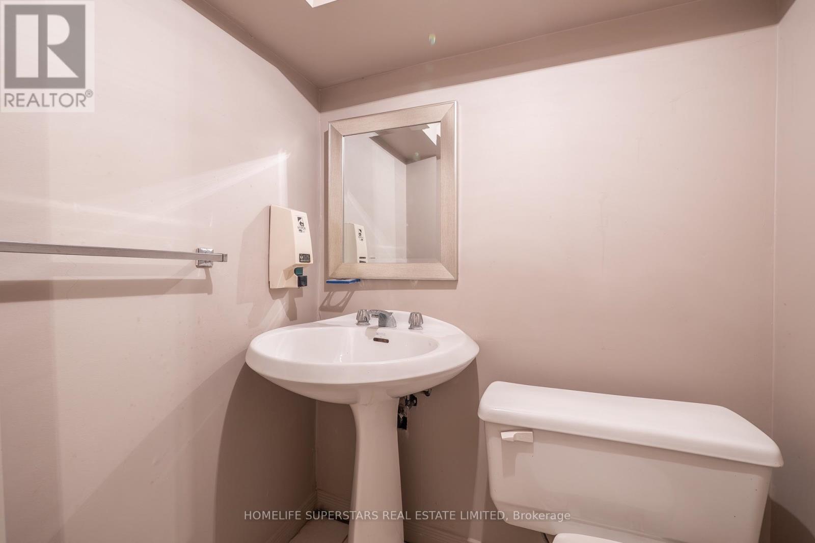 1584 Greenmount Street, Pickering, Ontario  L1X 2J1 - Photo 46 - E13685488