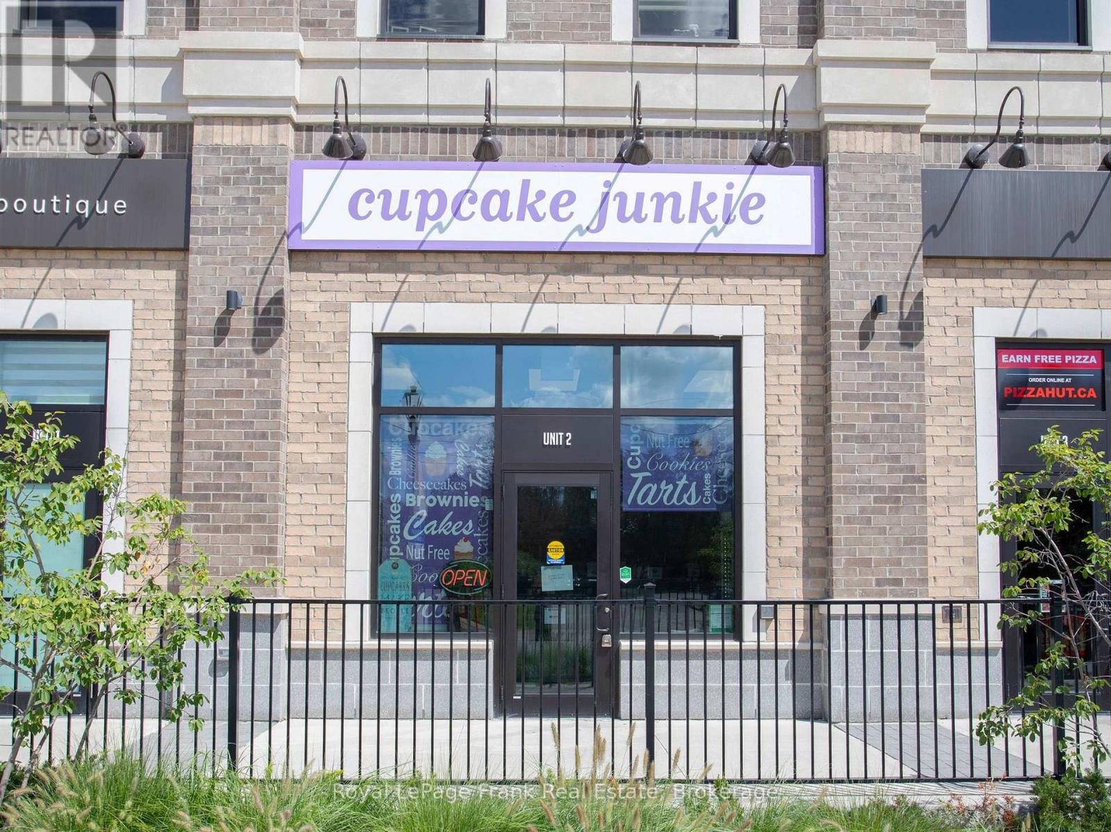 2 CAMPBELL STREET, Whitby, Ontario