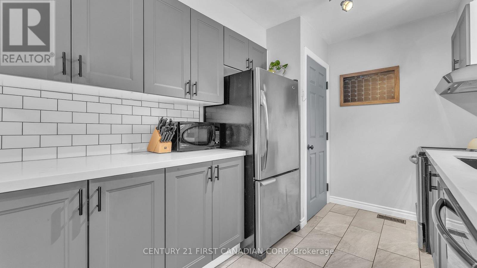 Upper Unit - 238 Mcnay Street, London East, Ontario  N5Y 1L4 - Photo 11 - X13694652