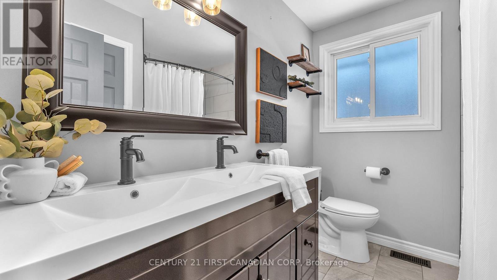 Upper Unit - 238 Mcnay Street, London East, Ontario  N5Y 1L4 - Photo 17 - X13694652