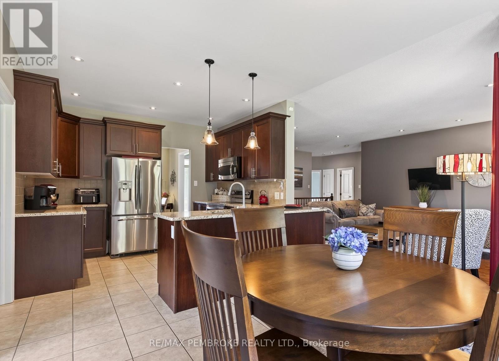 26 Bedard Boulevard, Petawawa, Ontario  K8H 0B7 - Photo 17 - X13694664