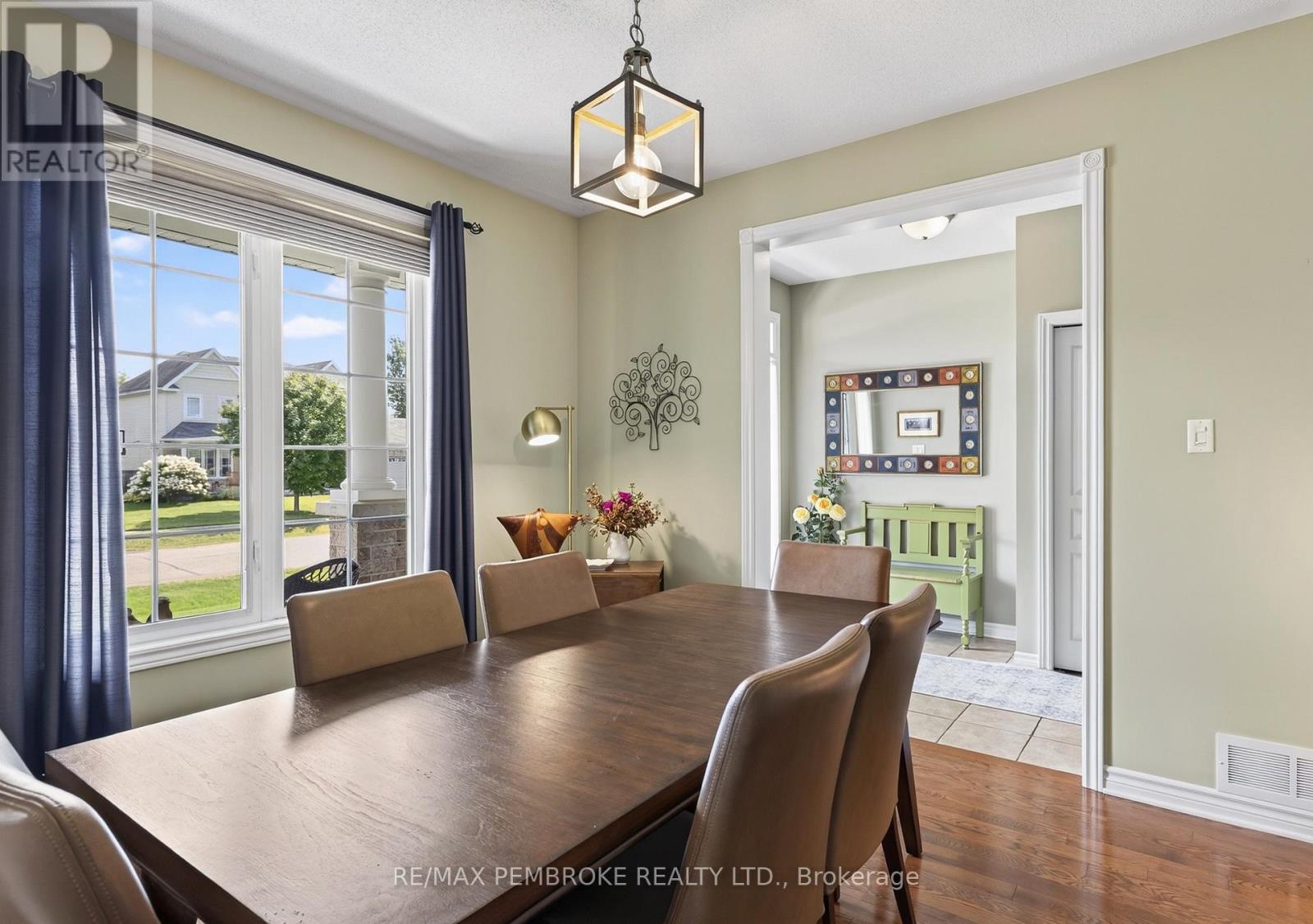 26 Bedard Boulevard, Petawawa, Ontario  K8H 0B7 - Photo 6 - X13694664