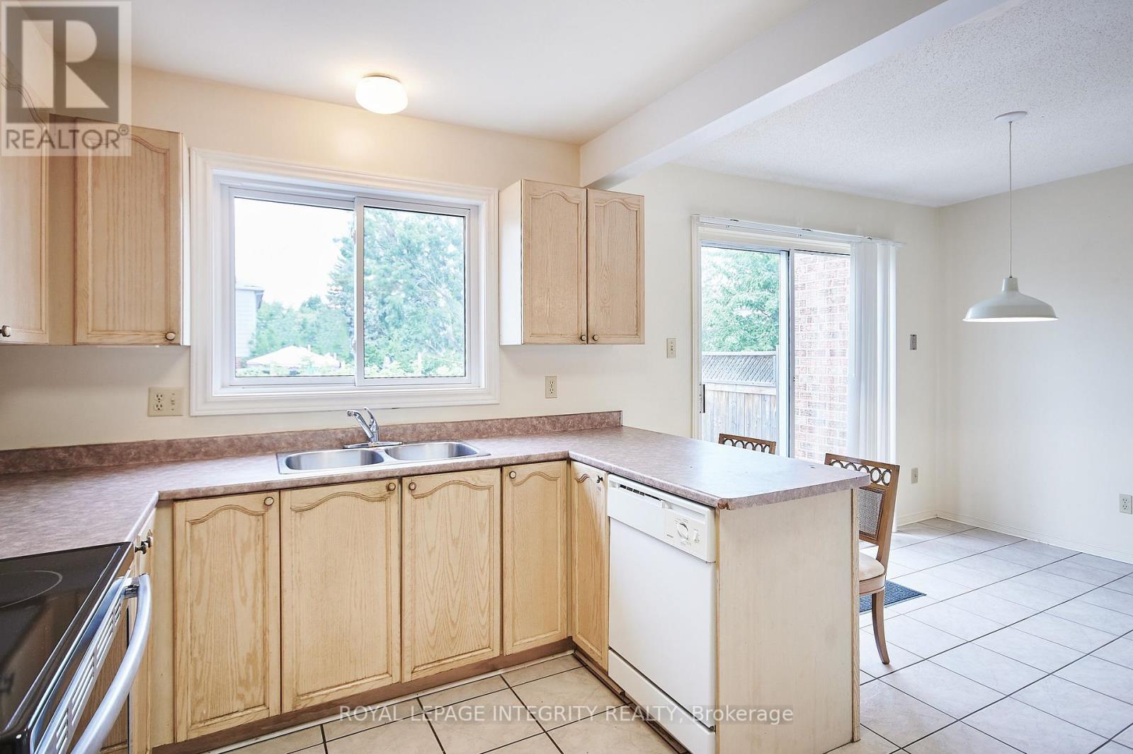 51 Havenhurst Crescent, Ottawa, Ontario  K1T 3E8 - Photo 10 - X13694674
