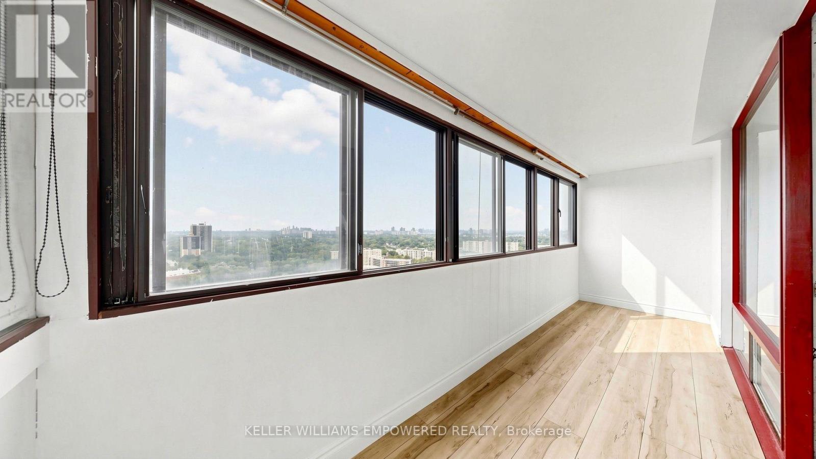 2312 - 1 Massey Square, Toronto, Ontario  M4C 5L4 - Photo 33 - E13694668
