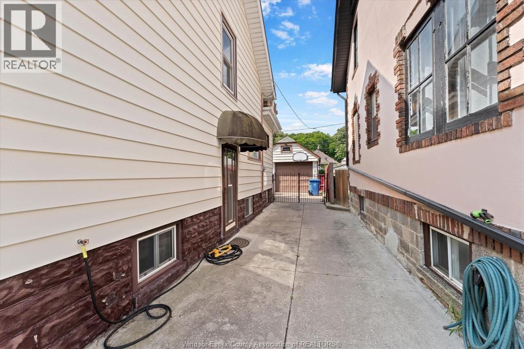 1437 Windermere, Windsor, Ontario  N8Y 3G1 - Photo 36 - 26020321
