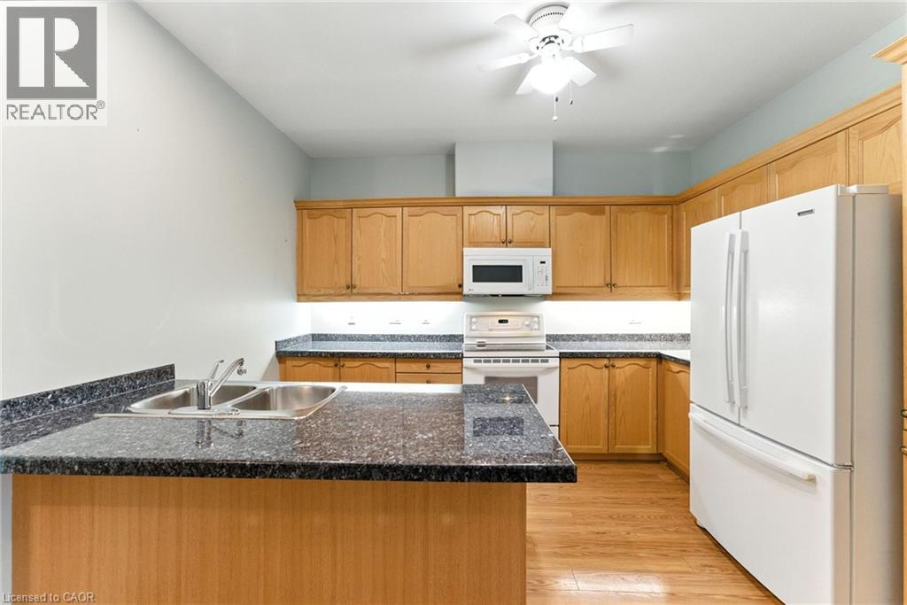 40 Wesleyan Court Unit# 6, Ancaster, Ontario  L9G 5C7 - Photo 7 - 40828030