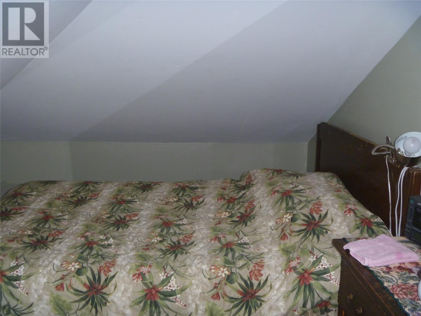 16 Patrick Street, Carbonear — photo 37