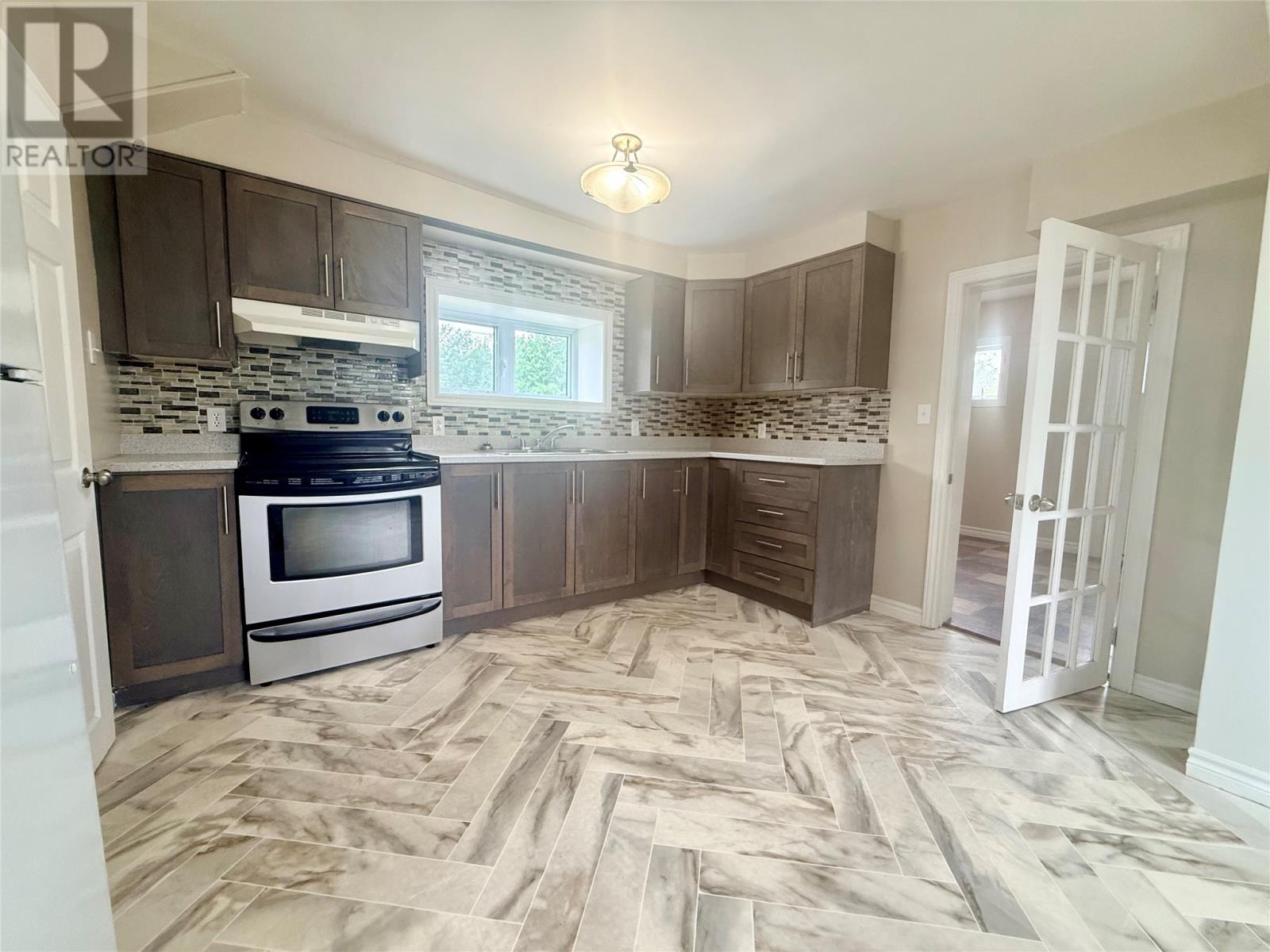2 Eighteenth Avenue, Grand Falls-Windsor — photo 15