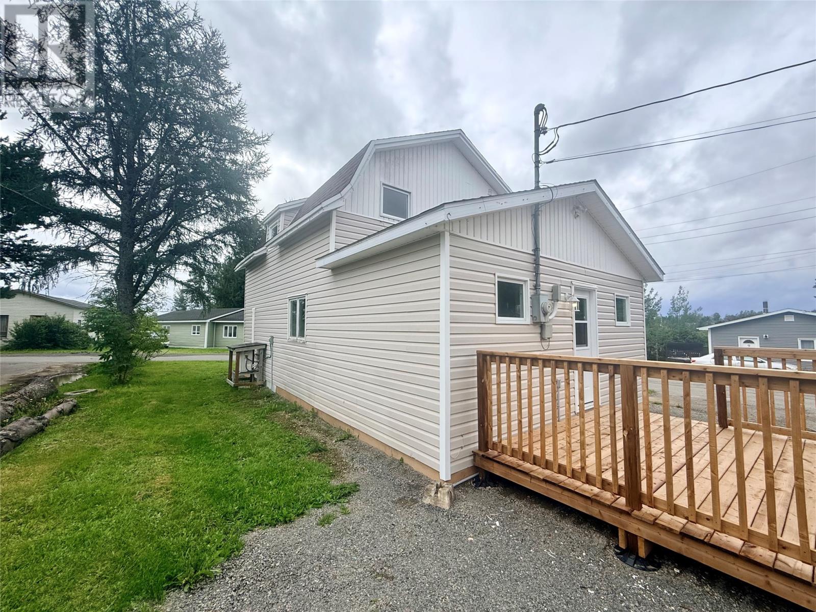 2 Eighteenth Avenue, Grand Falls-Windsor — photo 3