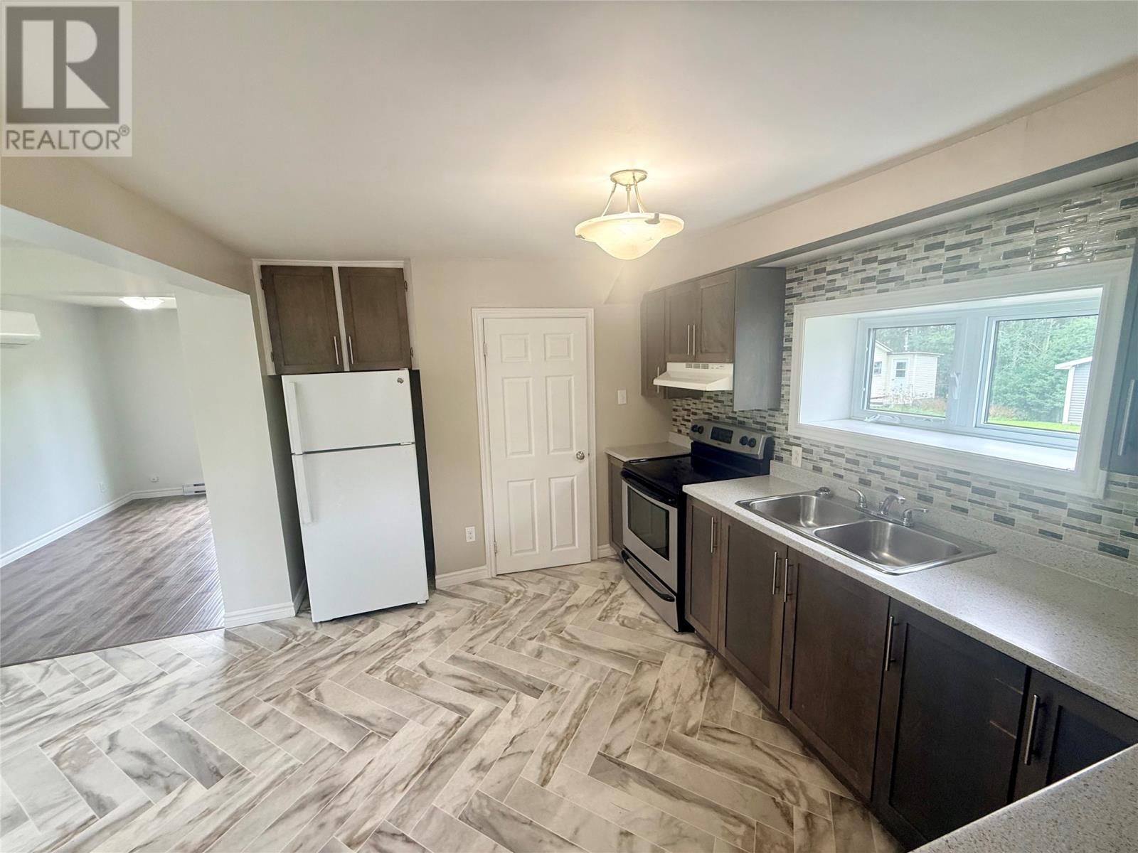 2 Eighteenth Avenue, Grand Falls-Windsor — photo 9