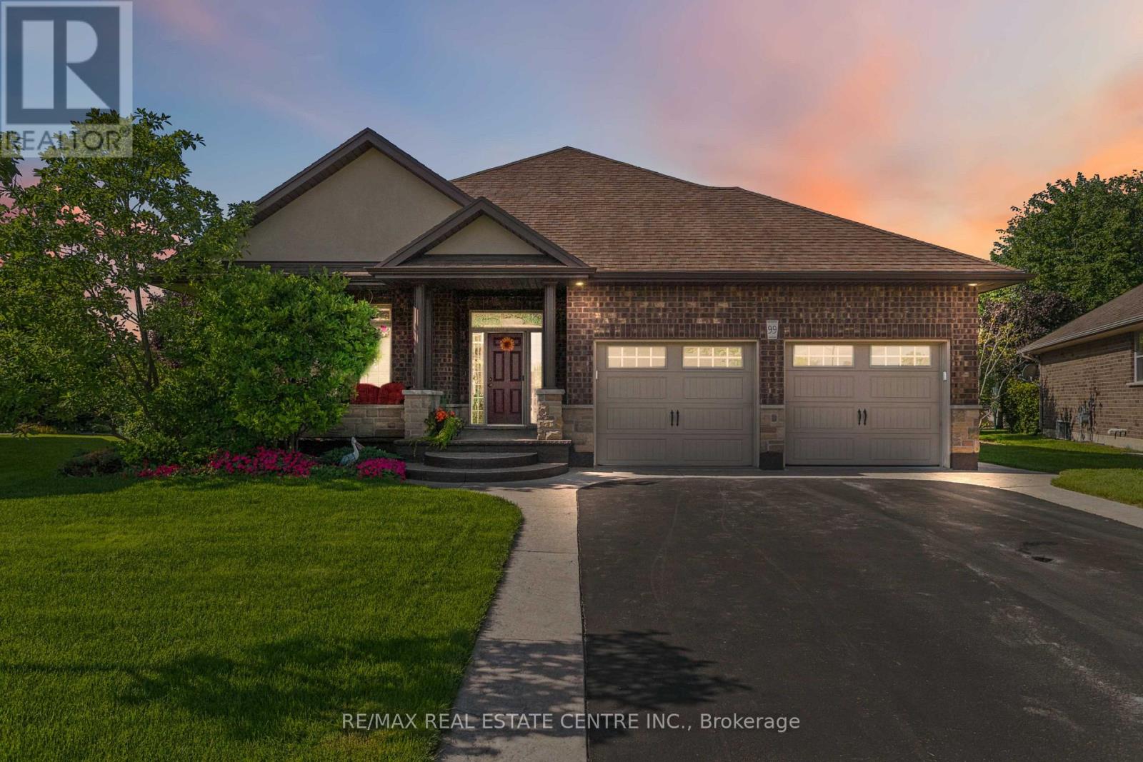 99 Magnolia Drive, Norfolk, Ontario  N0A 1N6 - Photo 1 - X13694676