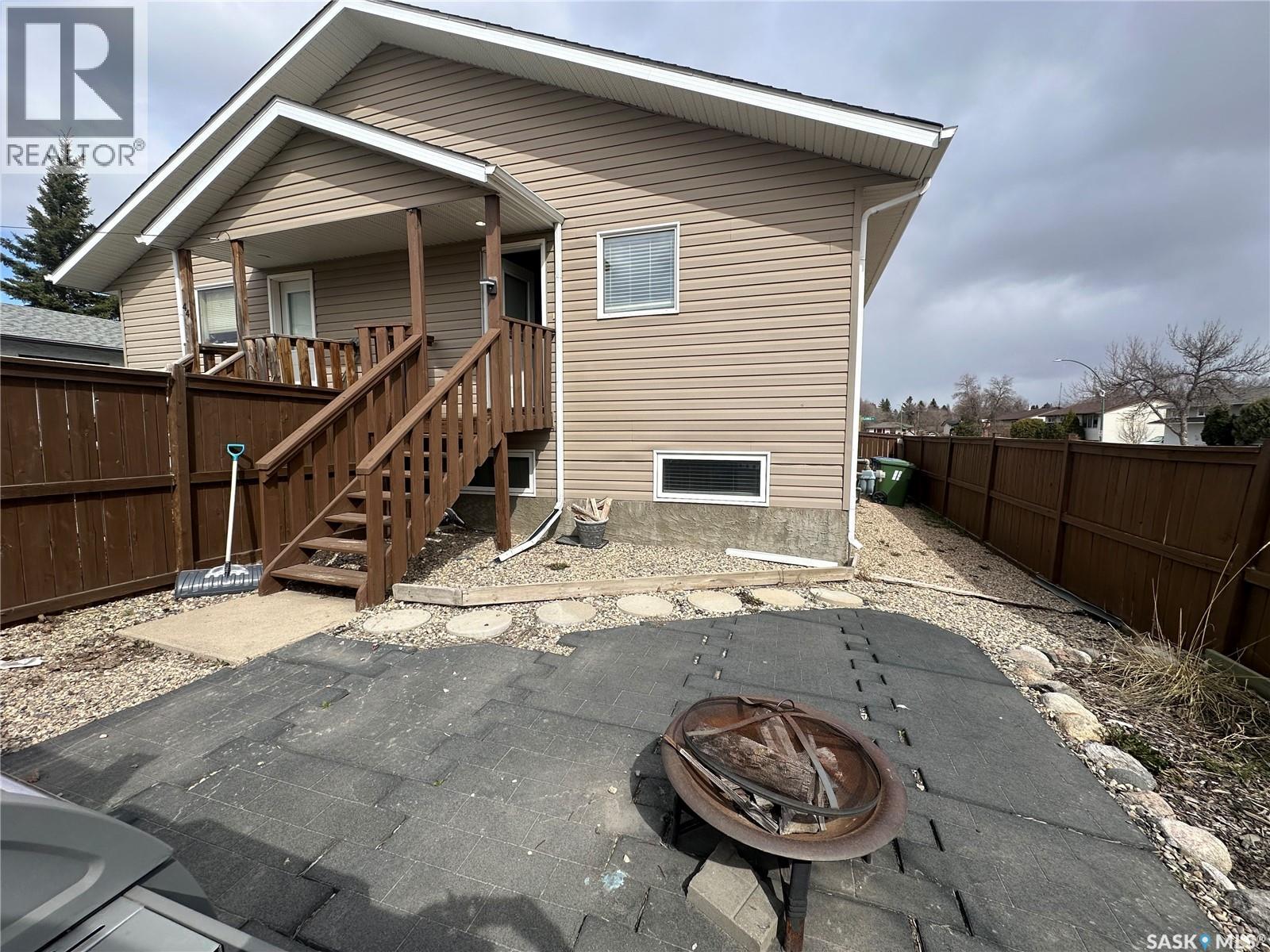 46 Clarke Avenue, Yorkton, Saskatchewan  S3N 2M3 - Photo 3 - SK034871