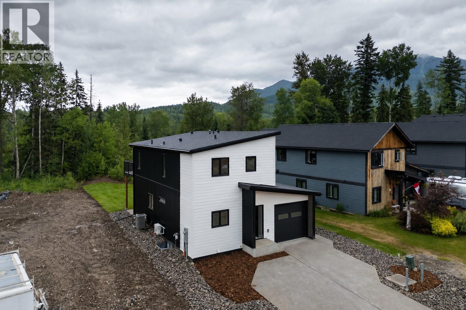 113 Whitetail Drive, Fernie, British Columbia  V0B 1M4 - Photo 4 - 10393873