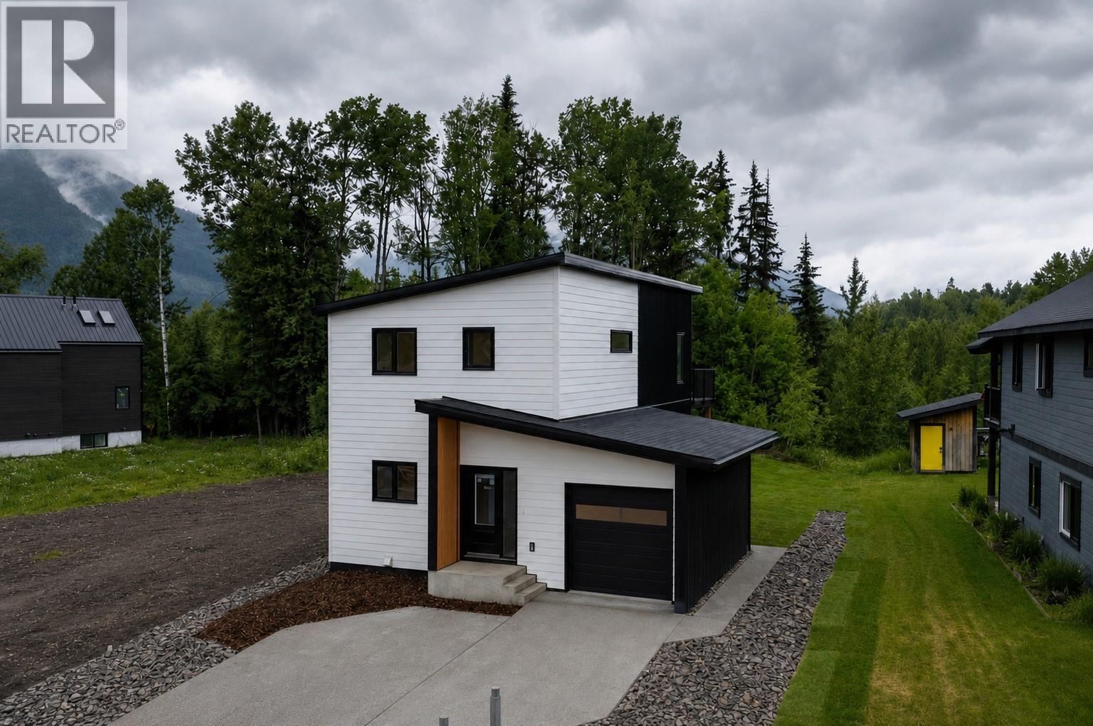 113 Whitetail Drive, Fernie, British Columbia  V0B 1M4 - Photo 86 - 10393873