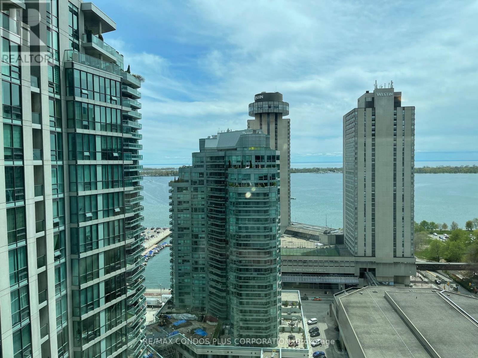 2408 - 18 Harbour Street, Toronto, Ontario  M5J 2Z6 - Photo 12 - C13694704